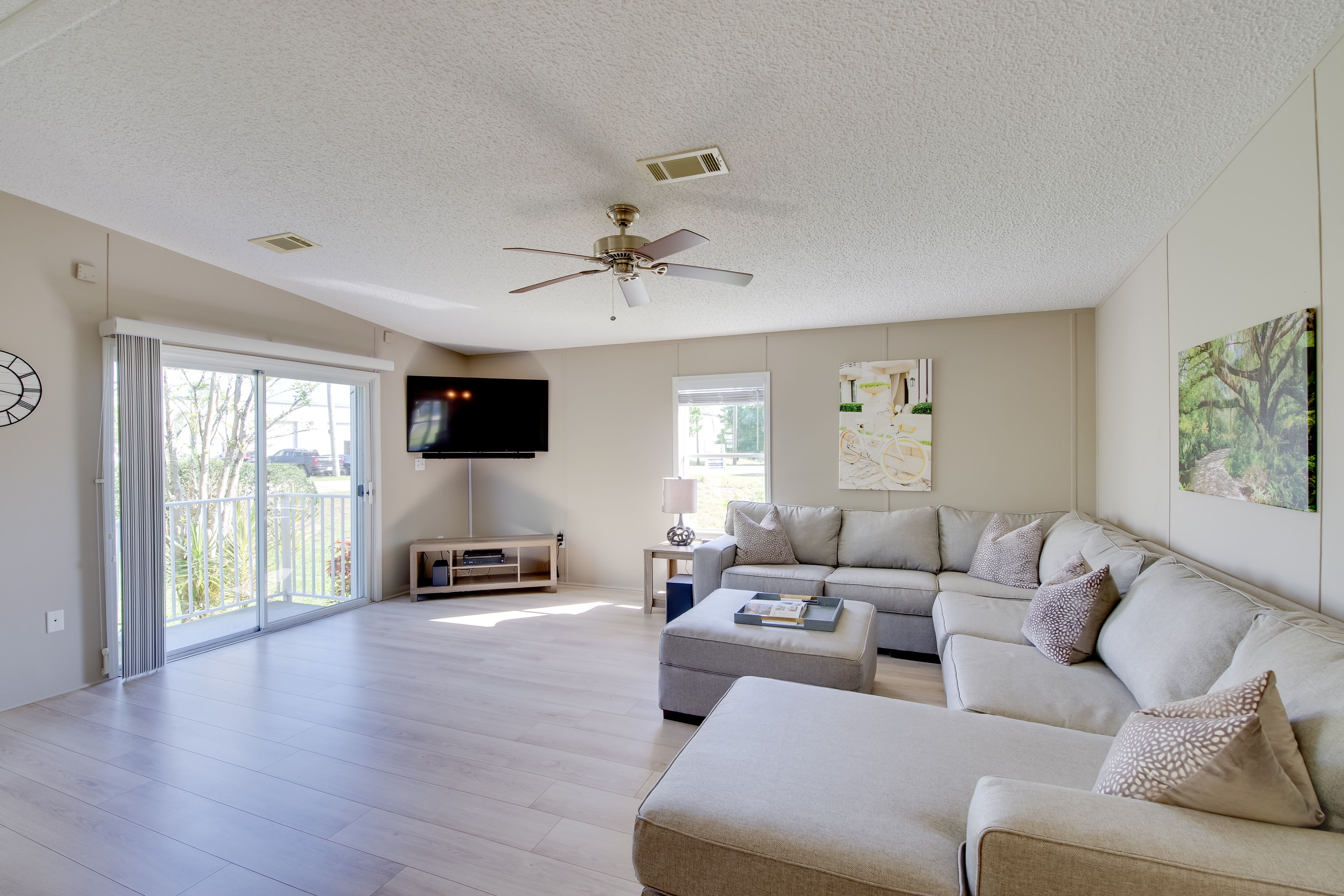 Living Room | Central Heating & Air Conditioning | Ceiling Fans