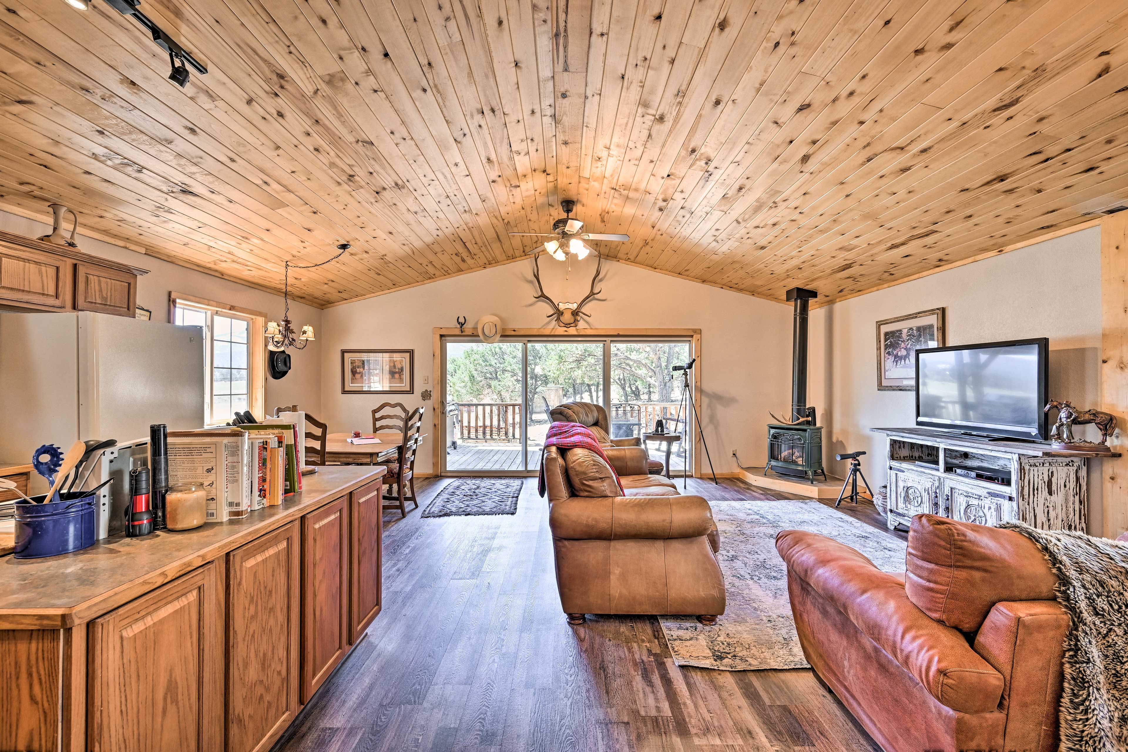 Great Room | Gas Fireplace