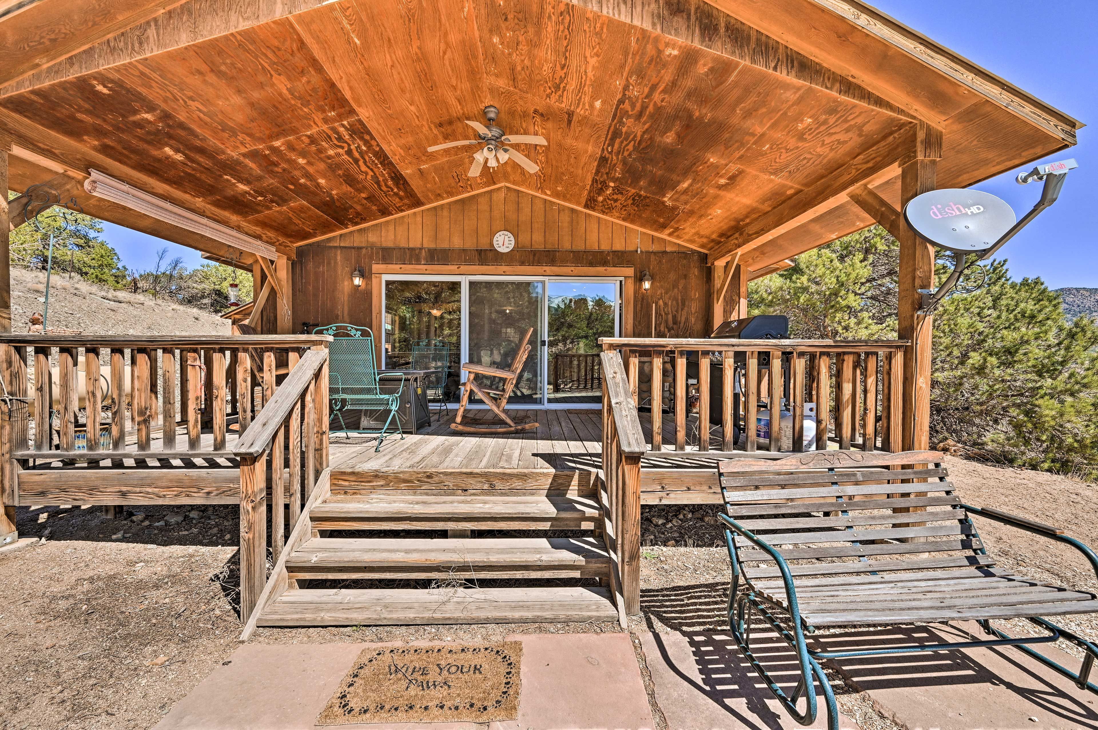 Cabin Exterior | Stairs Required
