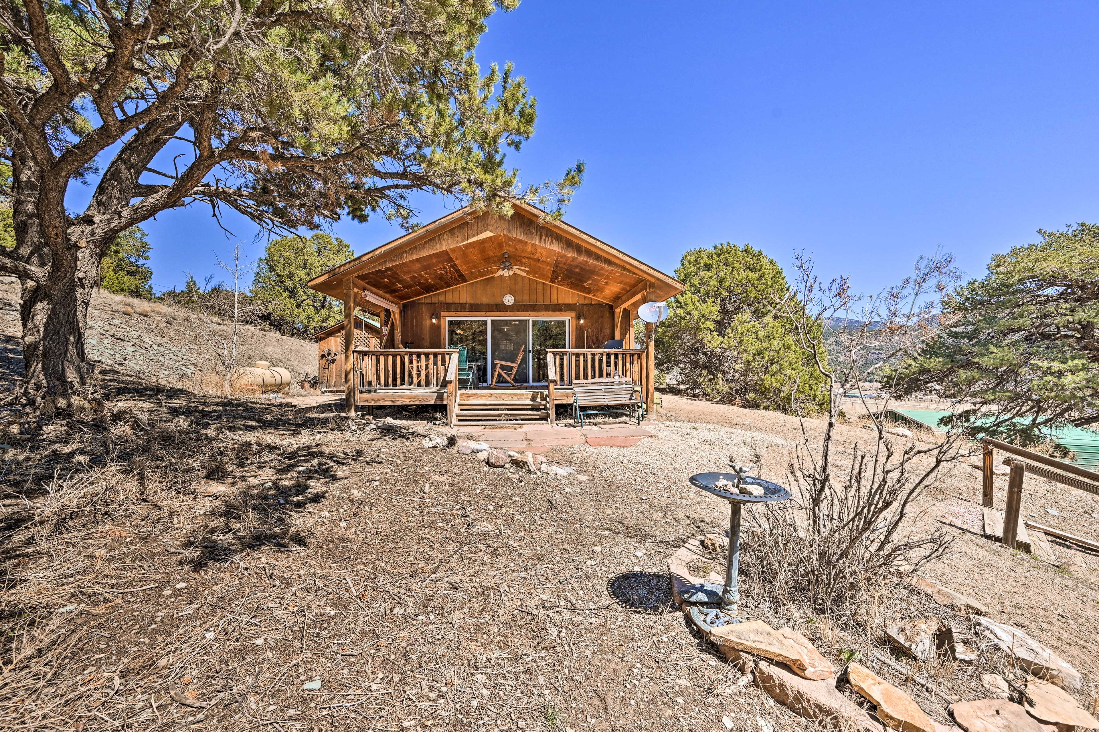 Cabin Exterior | Striking Mountain Views