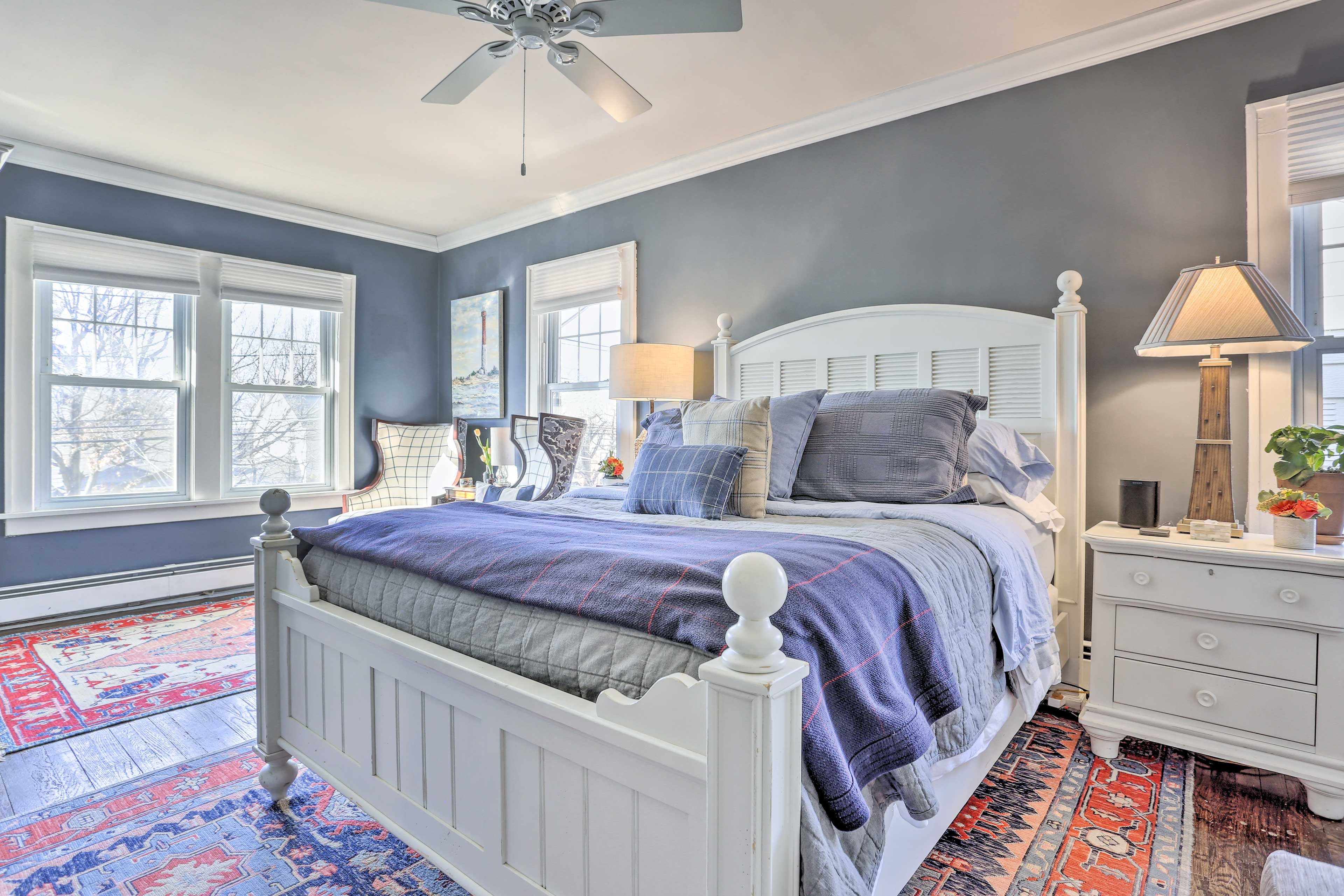 Bedroom 1 | Queen Bed