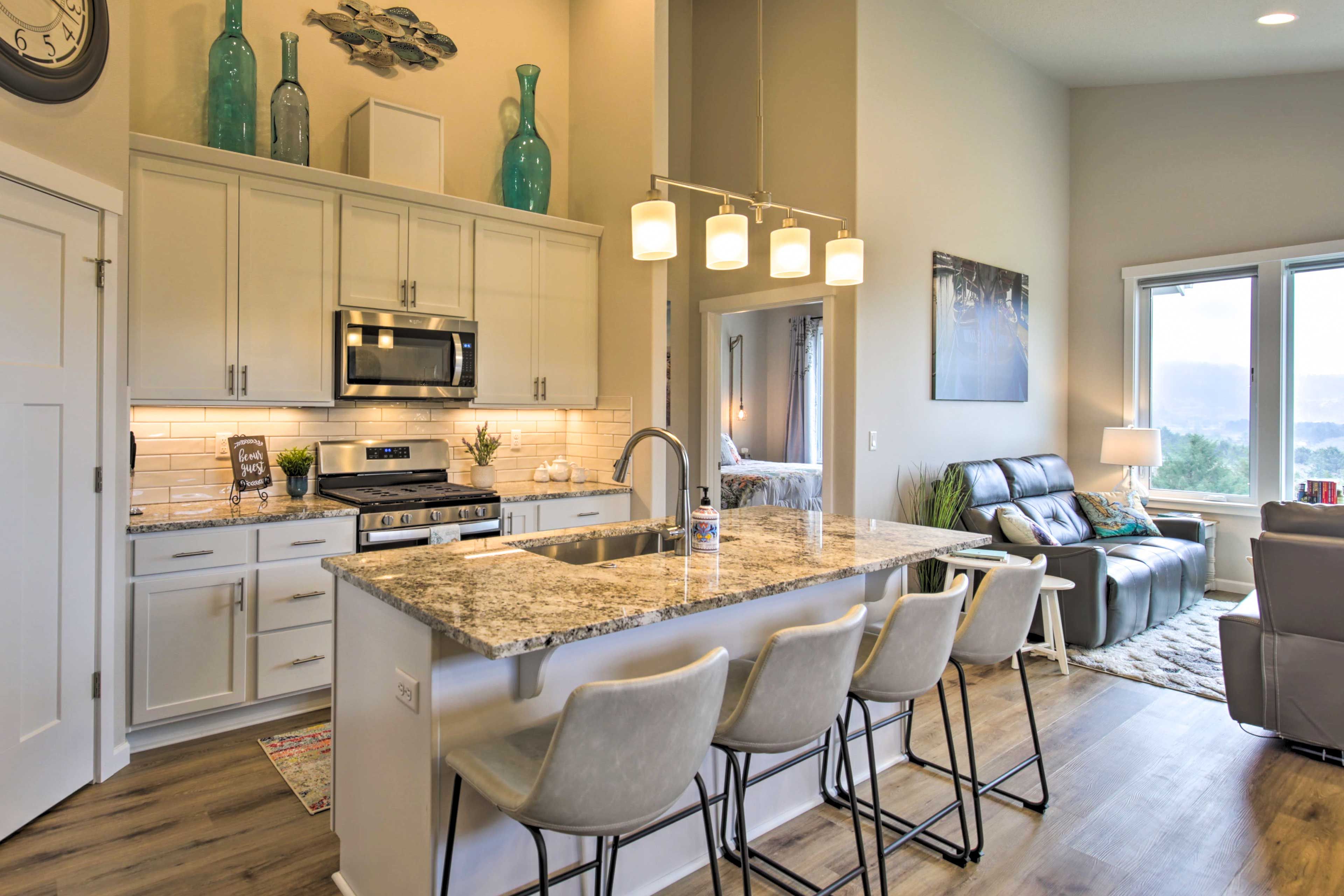 Fully Equipped Kitchen | Toaster