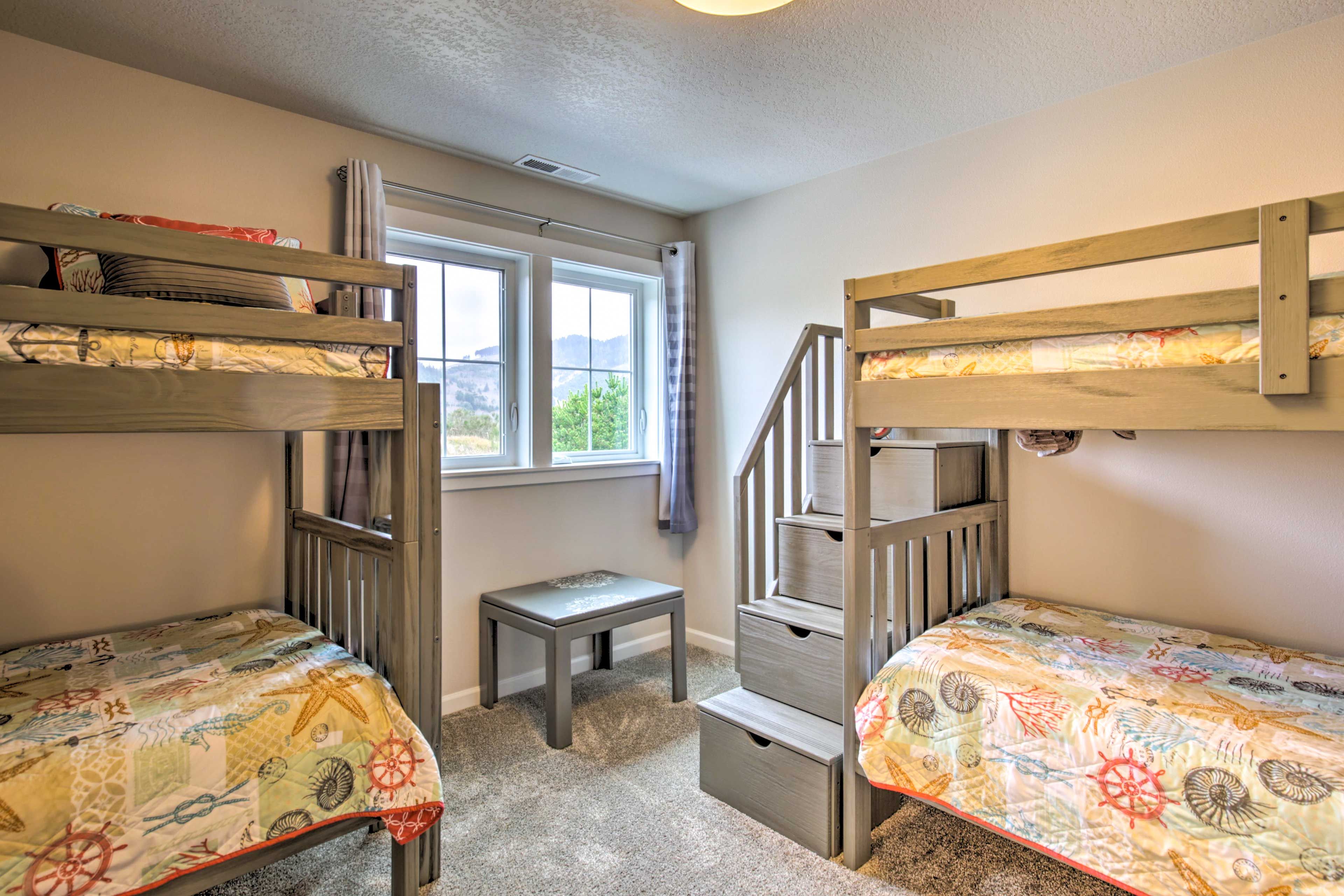 Bedroom 3 | 2 Twin Bunk Beds