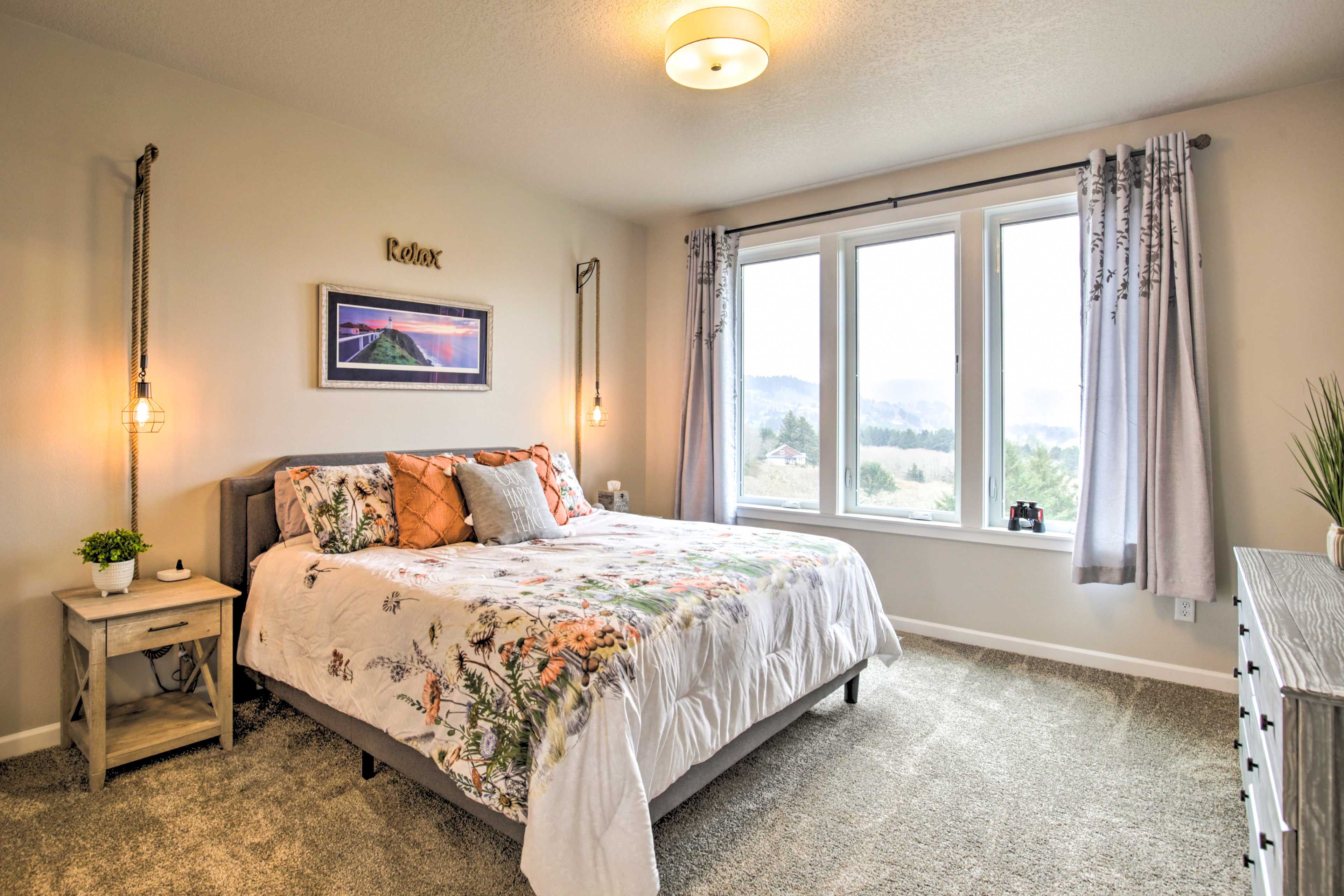 Bedroom 1 | King Bed