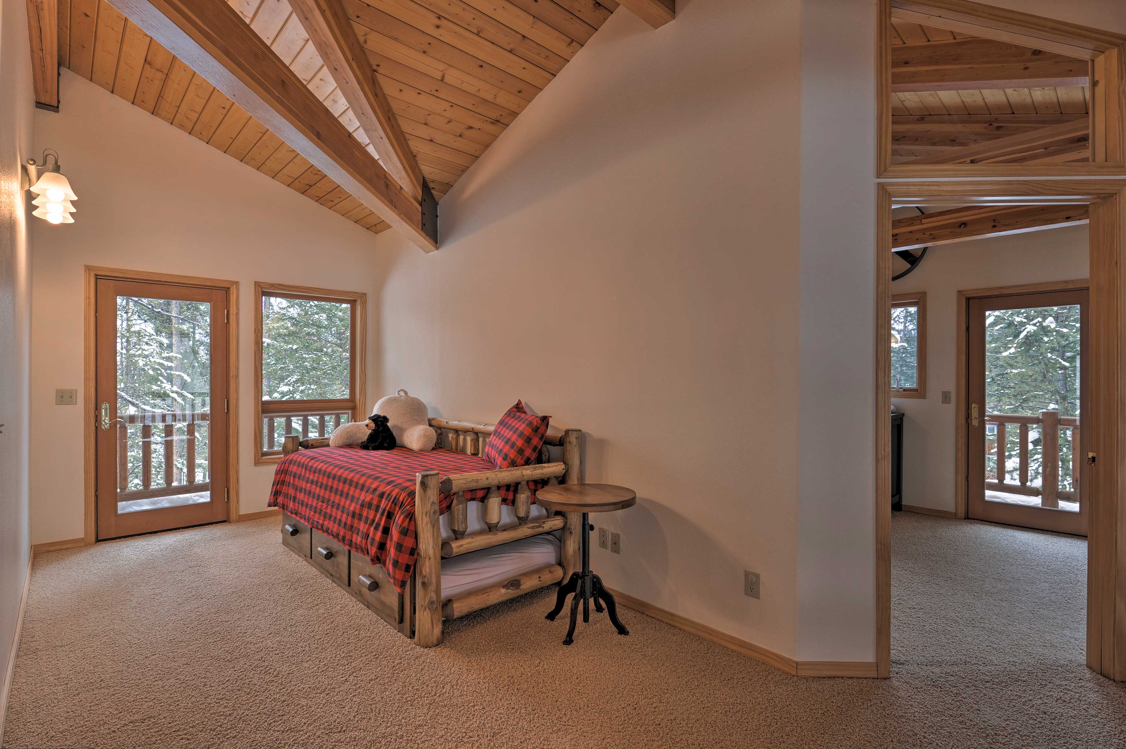 Loft | Twin Bed w/ Twin Trundle | 2nd Floor