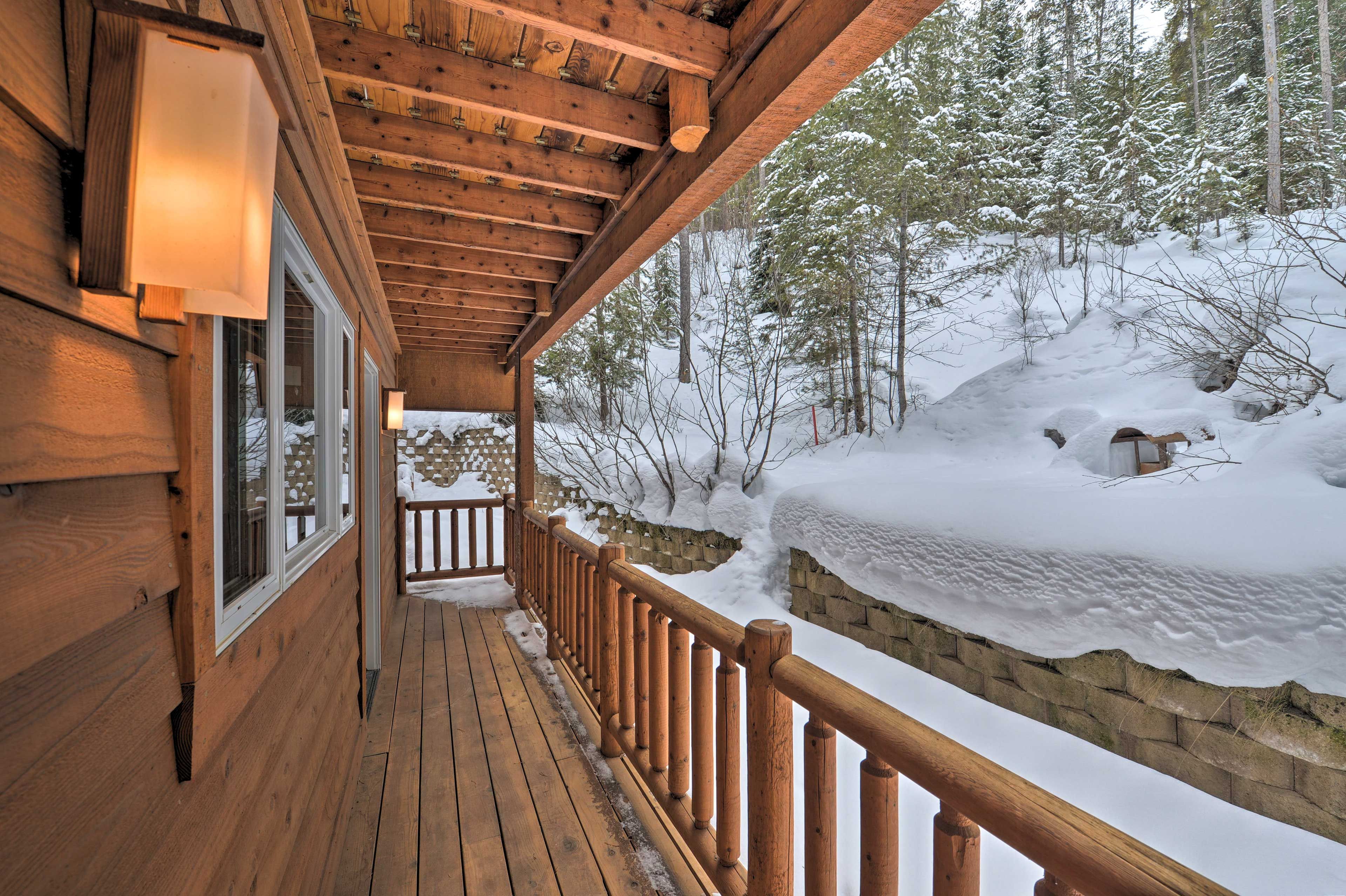 Cabin Exterior | 1st Balcony