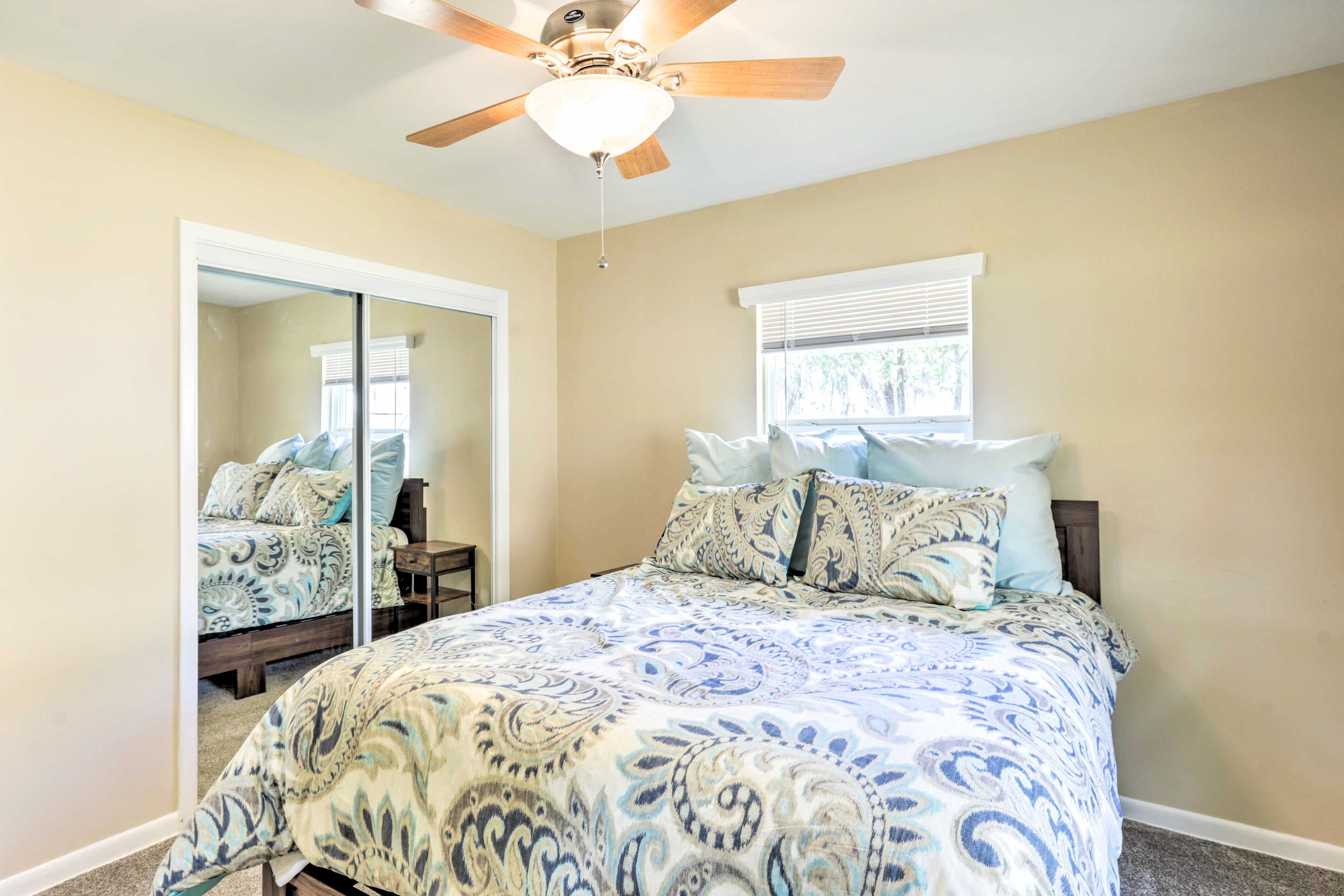 Bedroom 1 | Linens Provided