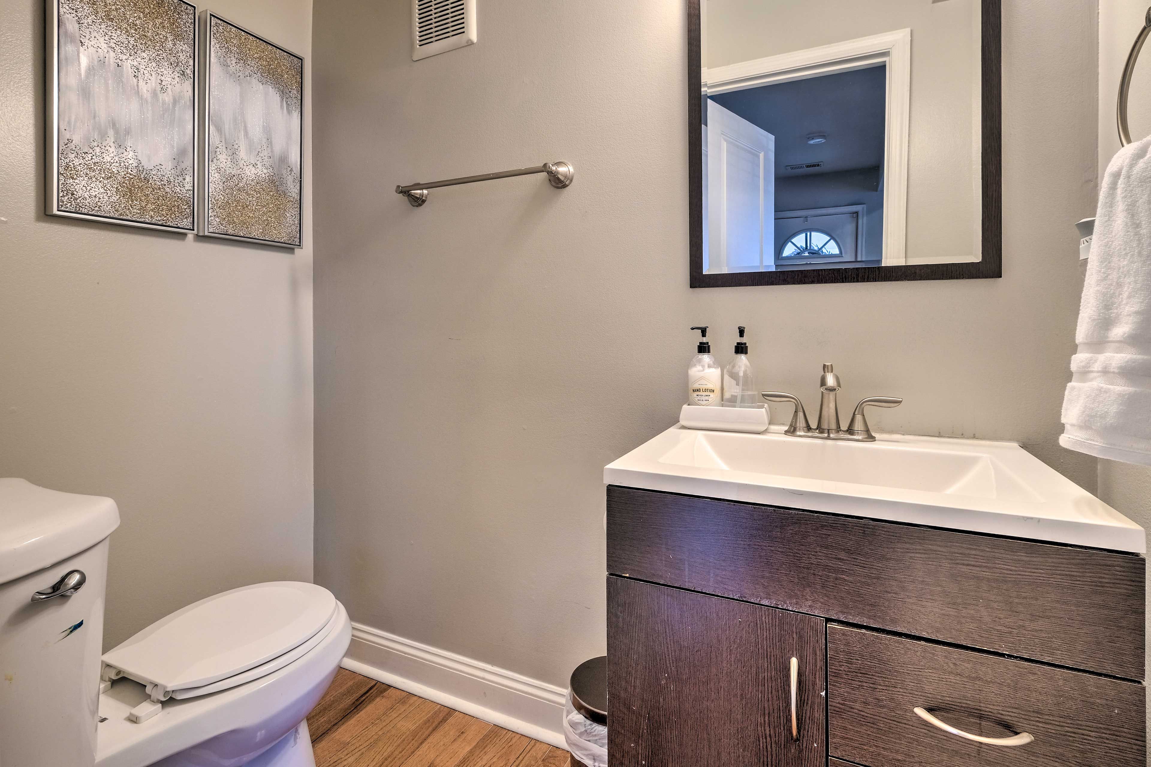 Half Bathroom | 1st Floor