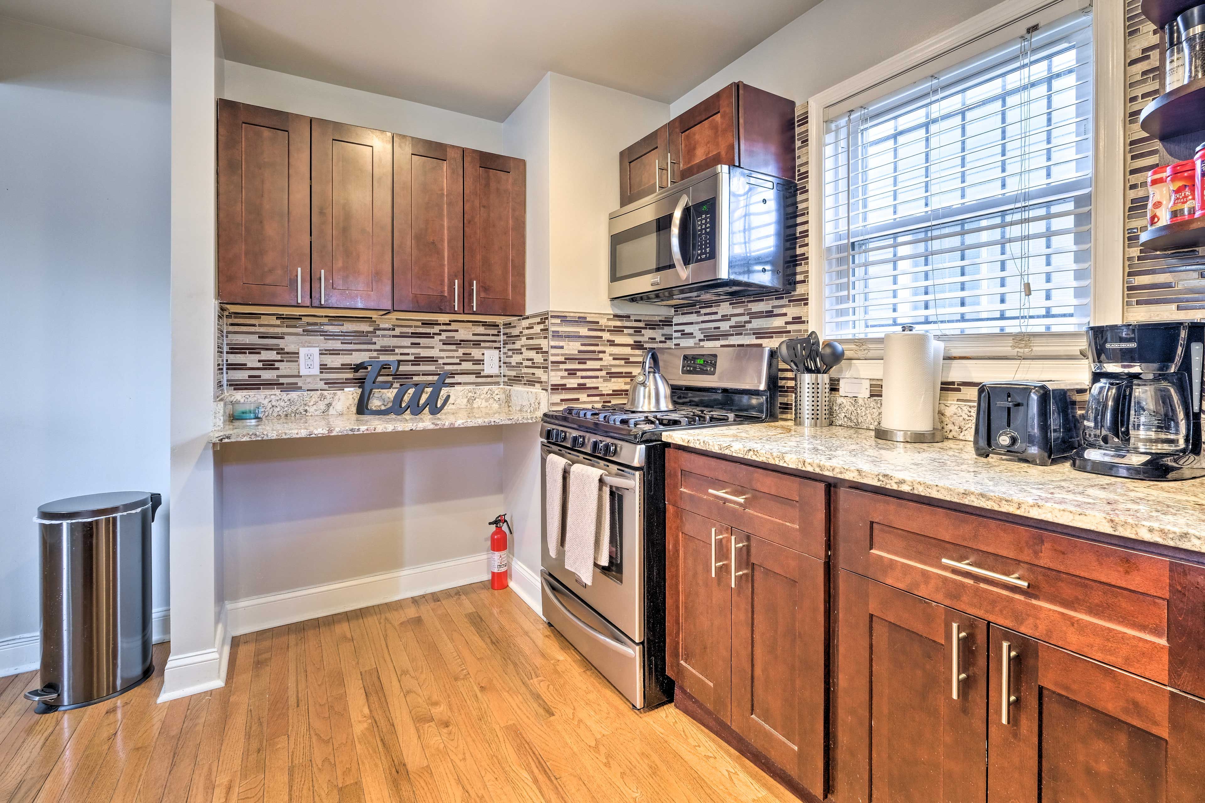 Kitchen | Fully Equipped | Cooking Basics | Dishware & Flatware