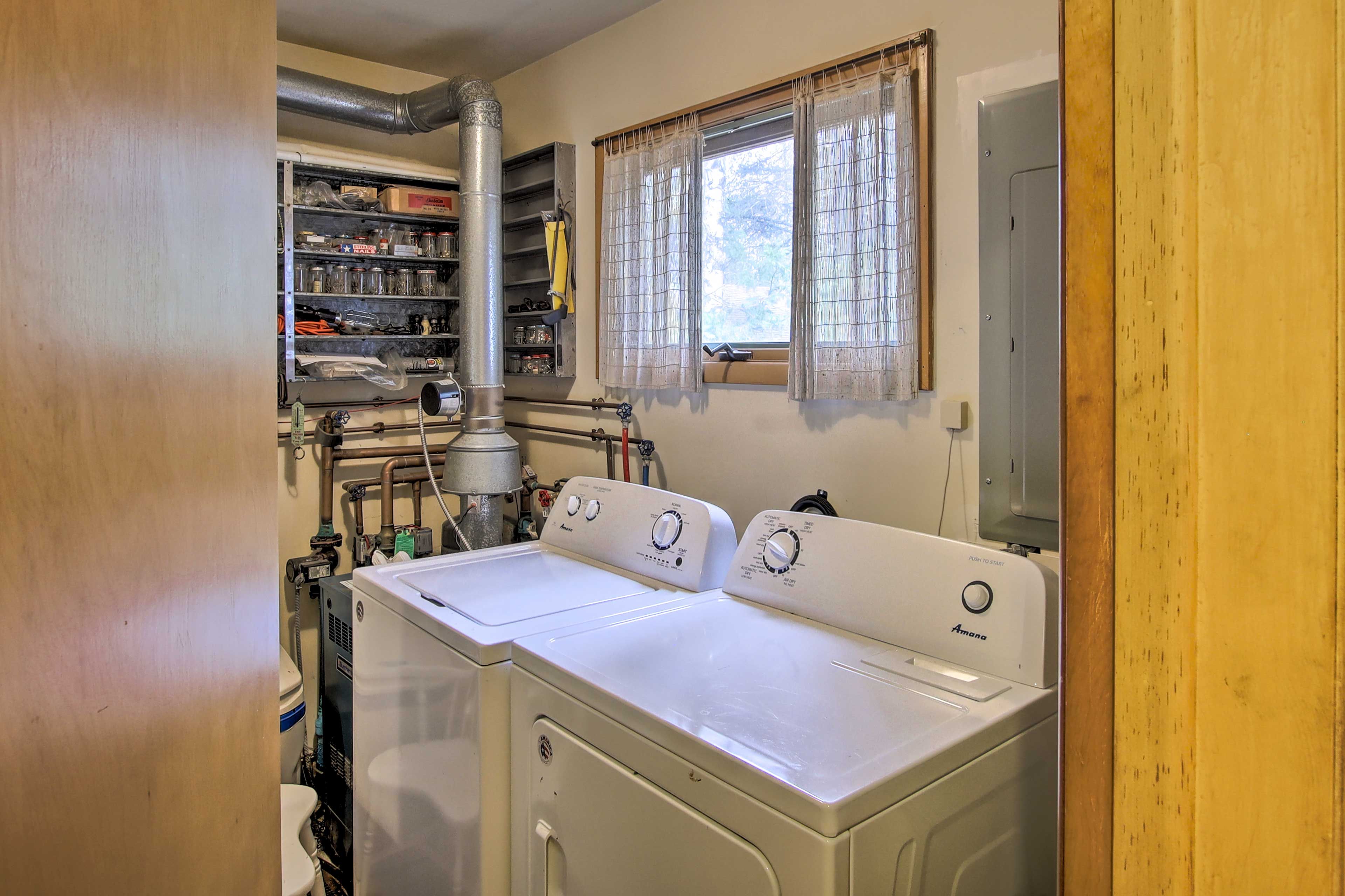 Laundry Room | Laundry Detergent Provided