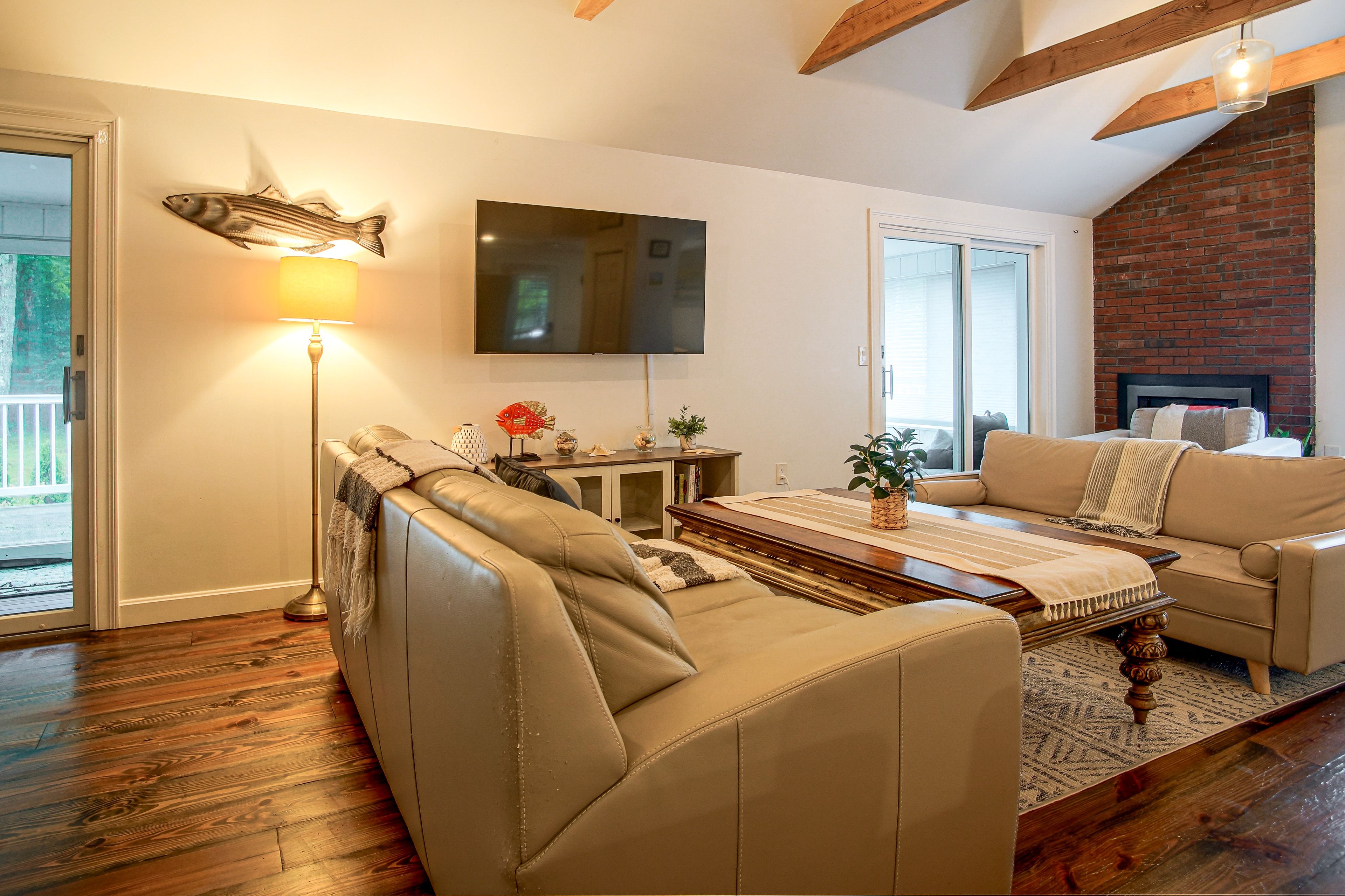 Living Room | 2nd Floor