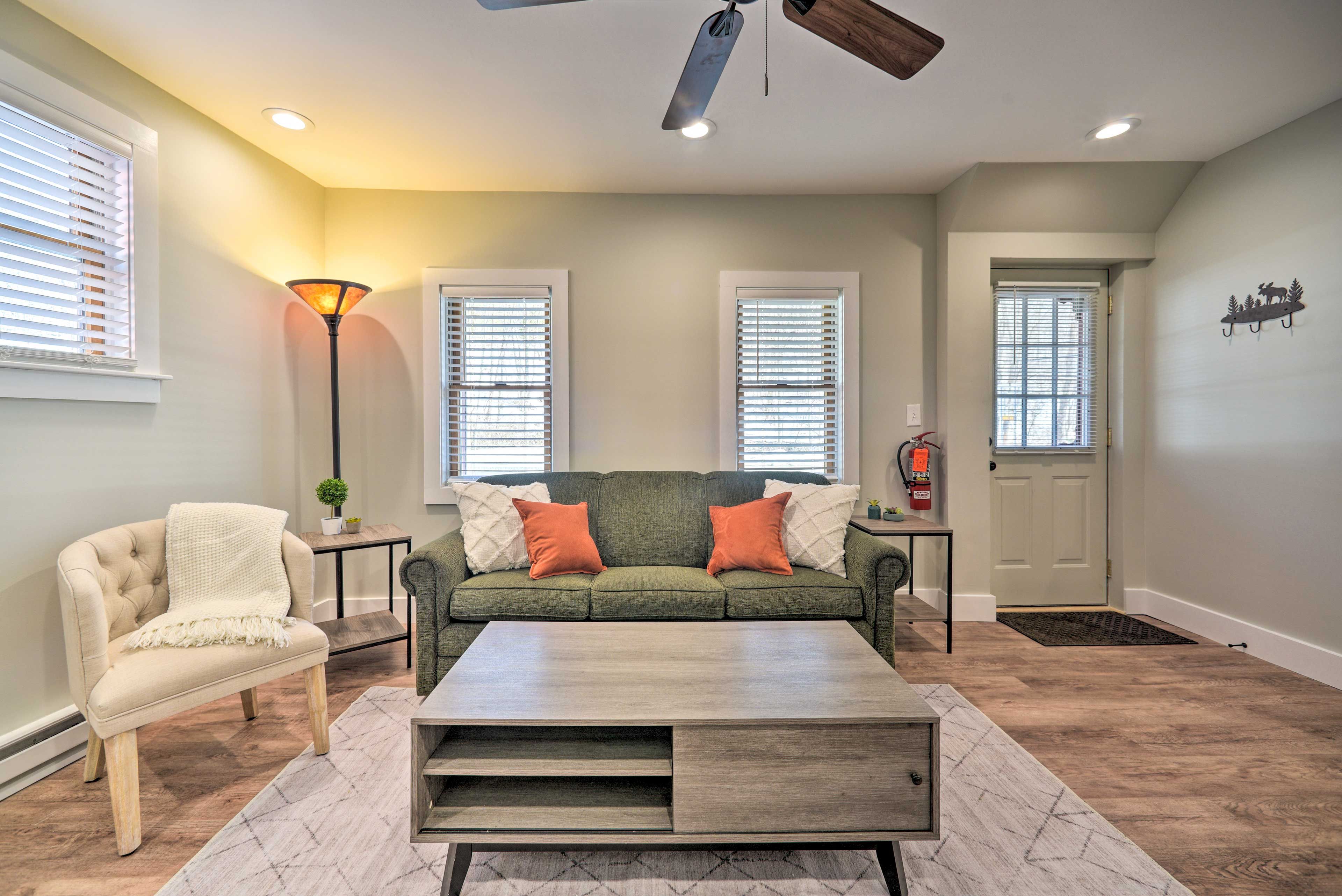 Living Area | Queen Sleeper Sofa