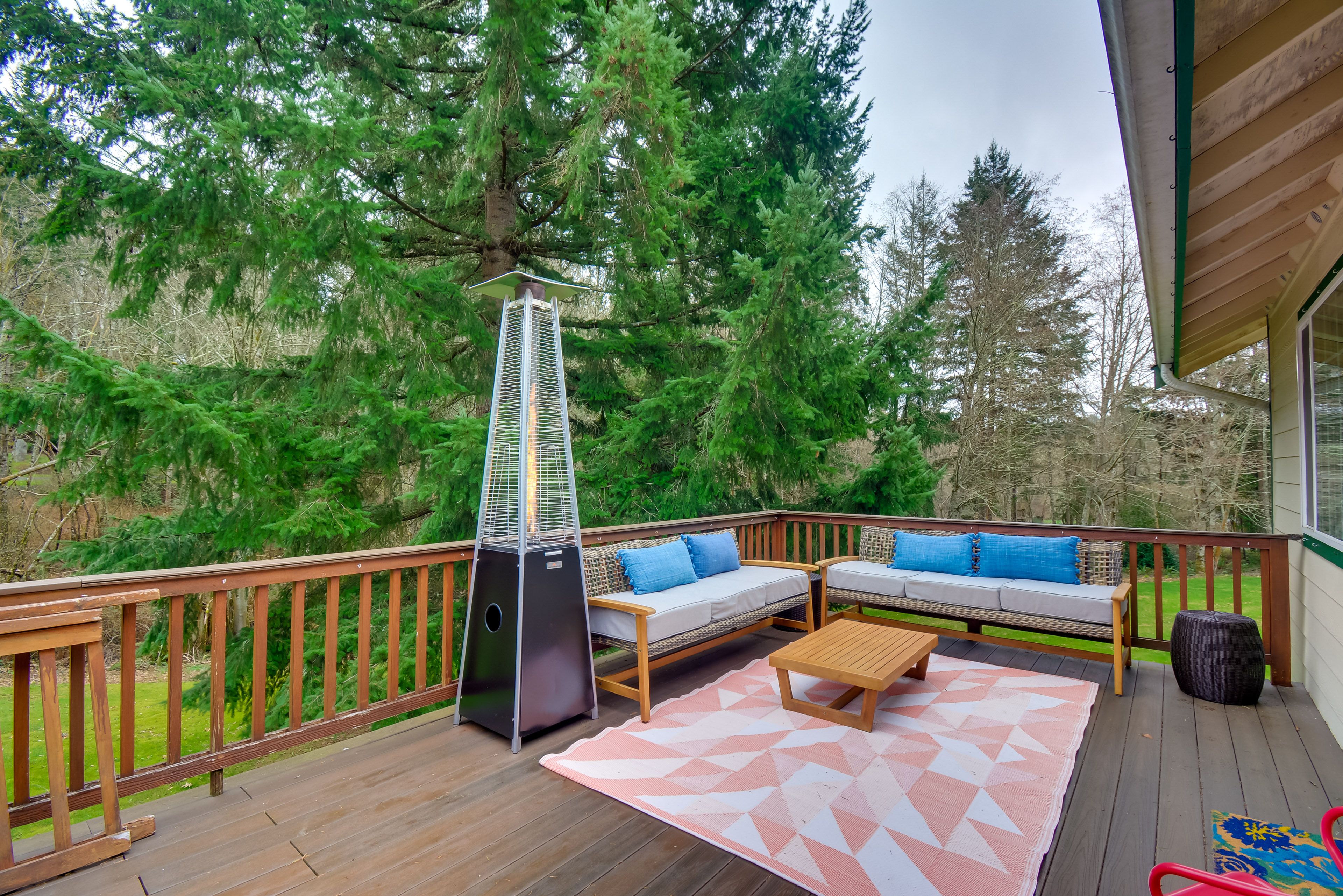Bainbridge Island Vacation Rental | 2BR | 1BA | Step-Free Access | 800 Sq Ft
