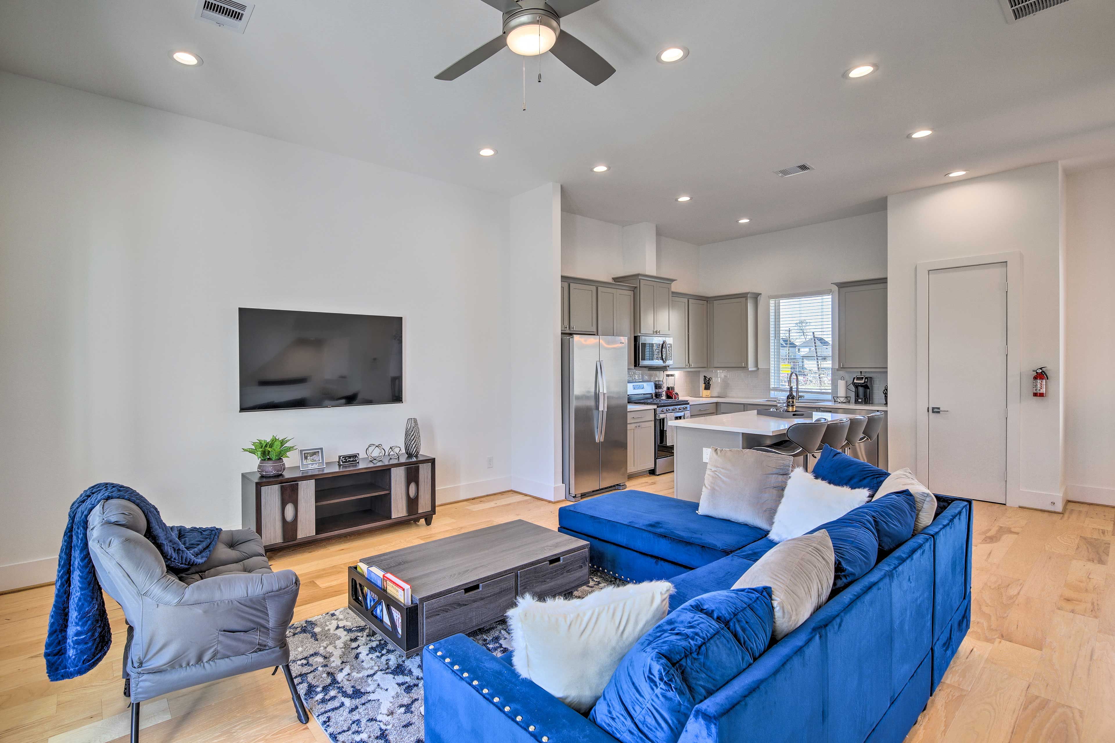 Living Room | 2nd Floor | Free WiFi