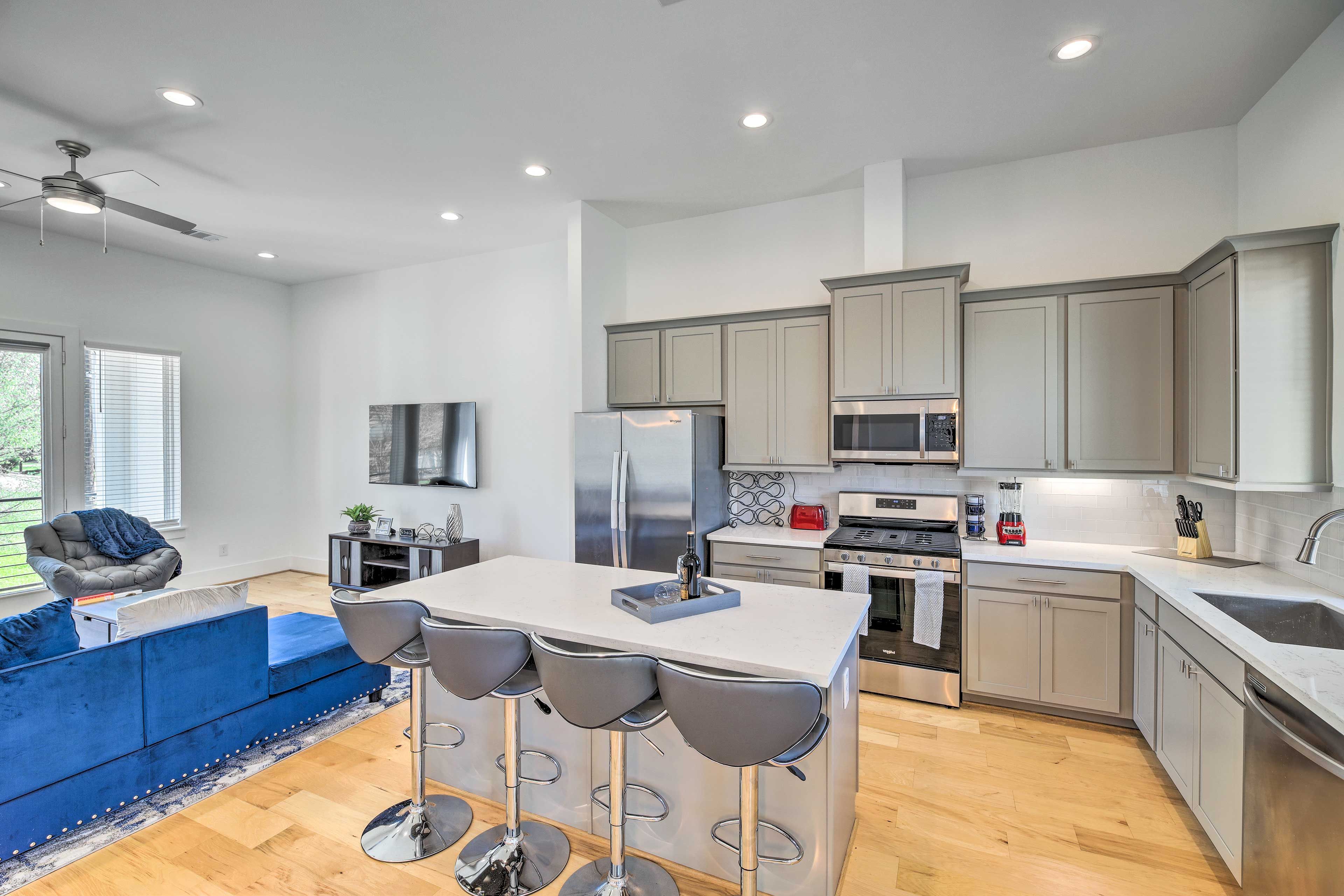 Kitchen | Fully Equipped