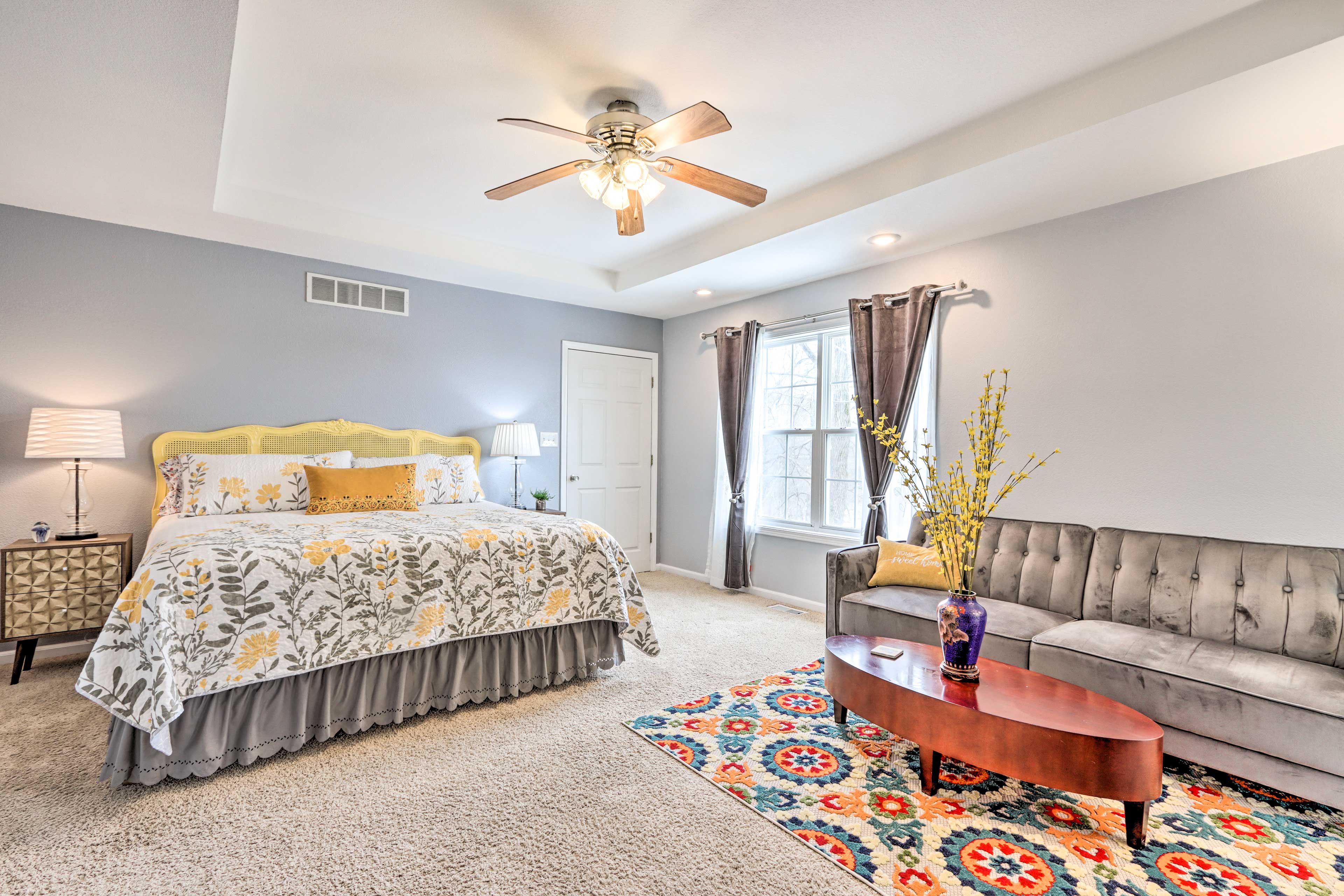 Bedroom 1 | Main Level | King Bed | Linens Provided