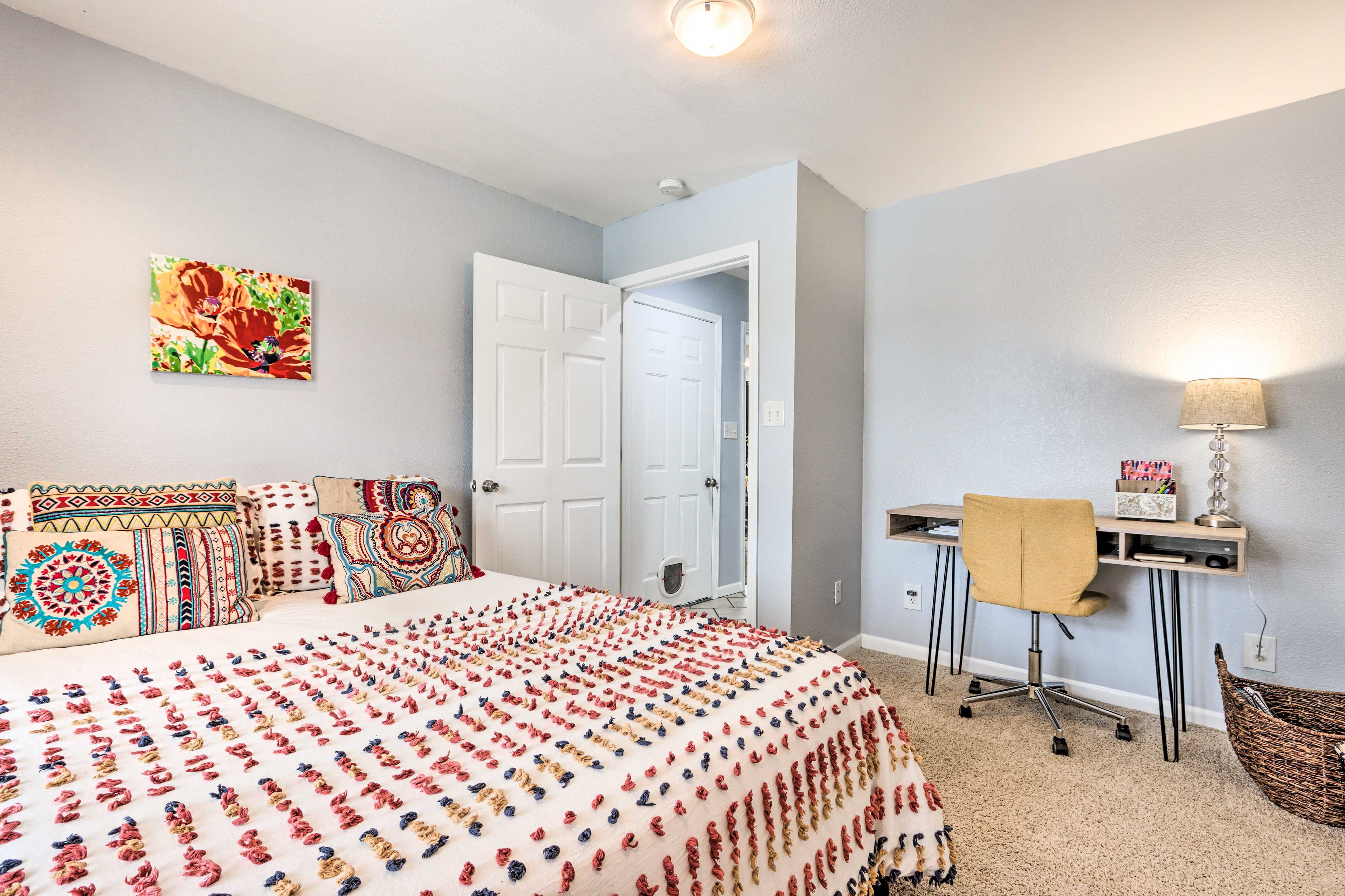 Bedroom 2 | Main Level | Queen Bed