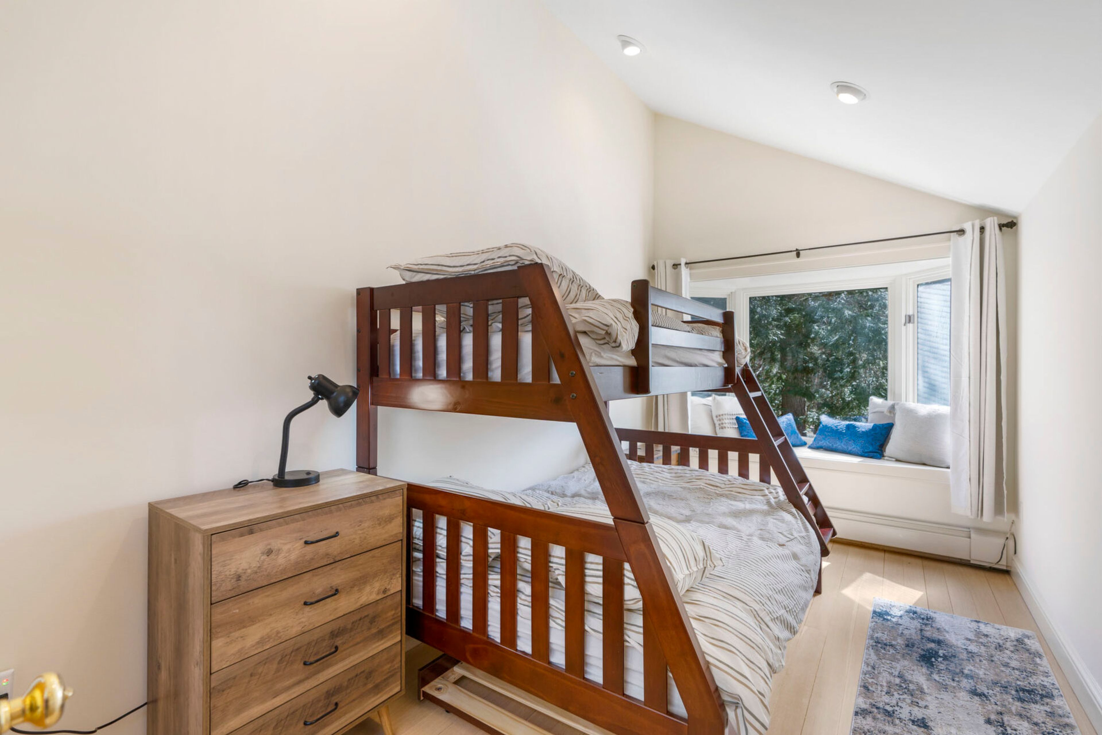 Bedroom 3 | Twin/Full Bunk Bed | 2nd Floor