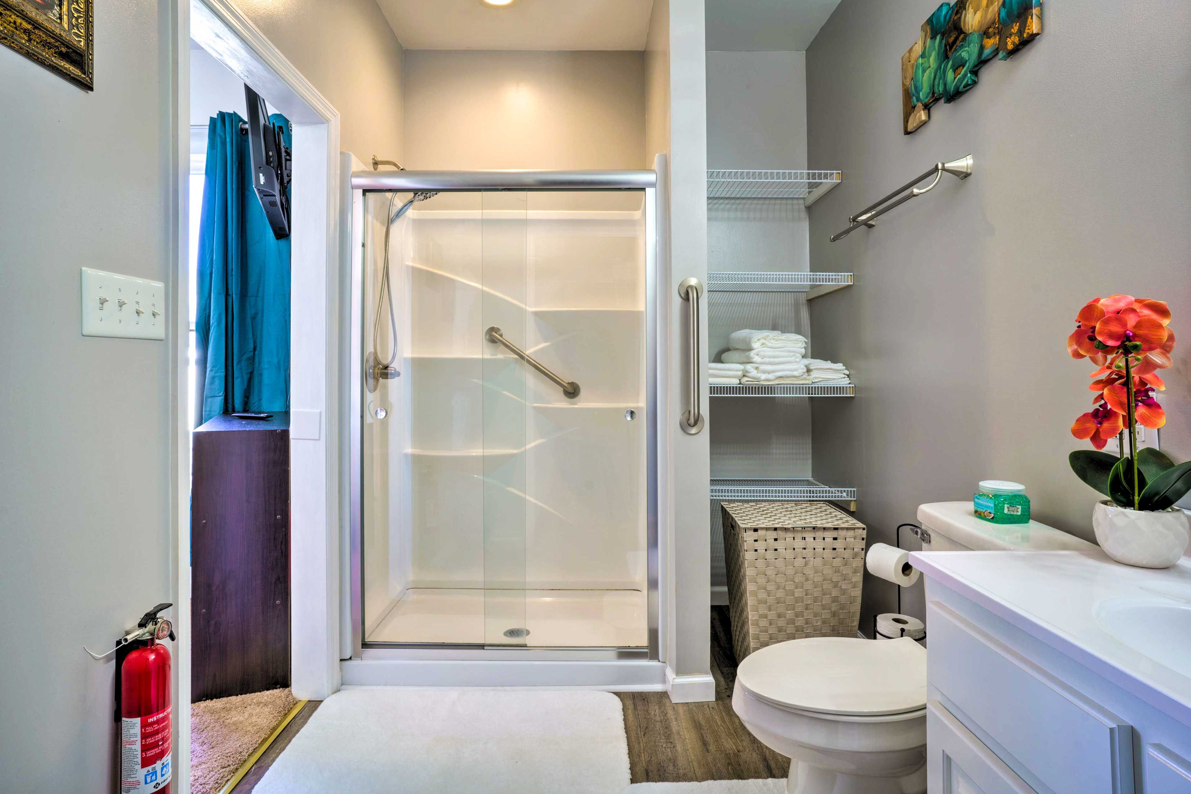 En-Suite Bathroom | Complimentary Toiletries