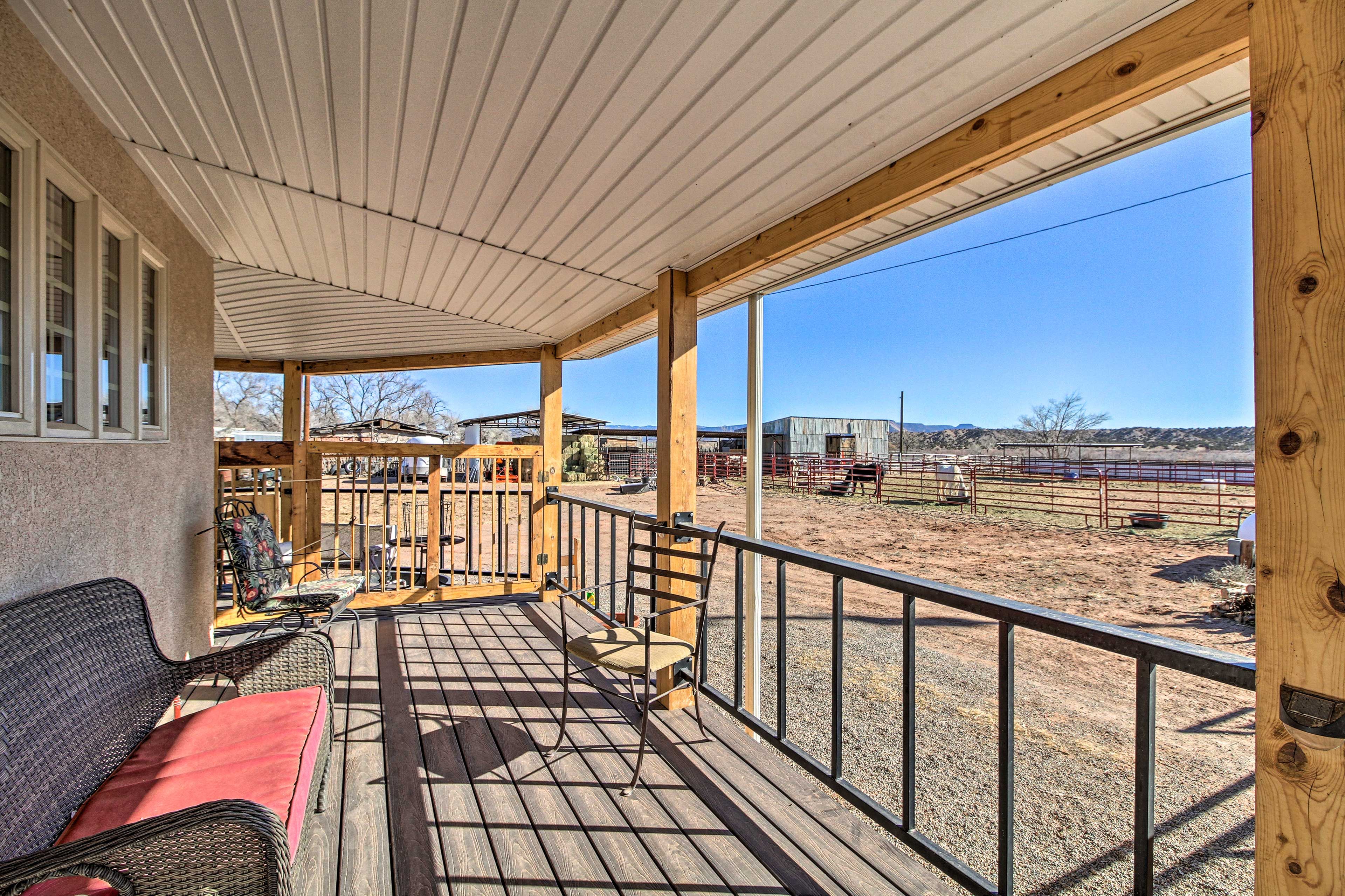 Wraparound Porch | 2,200 Sq Ft