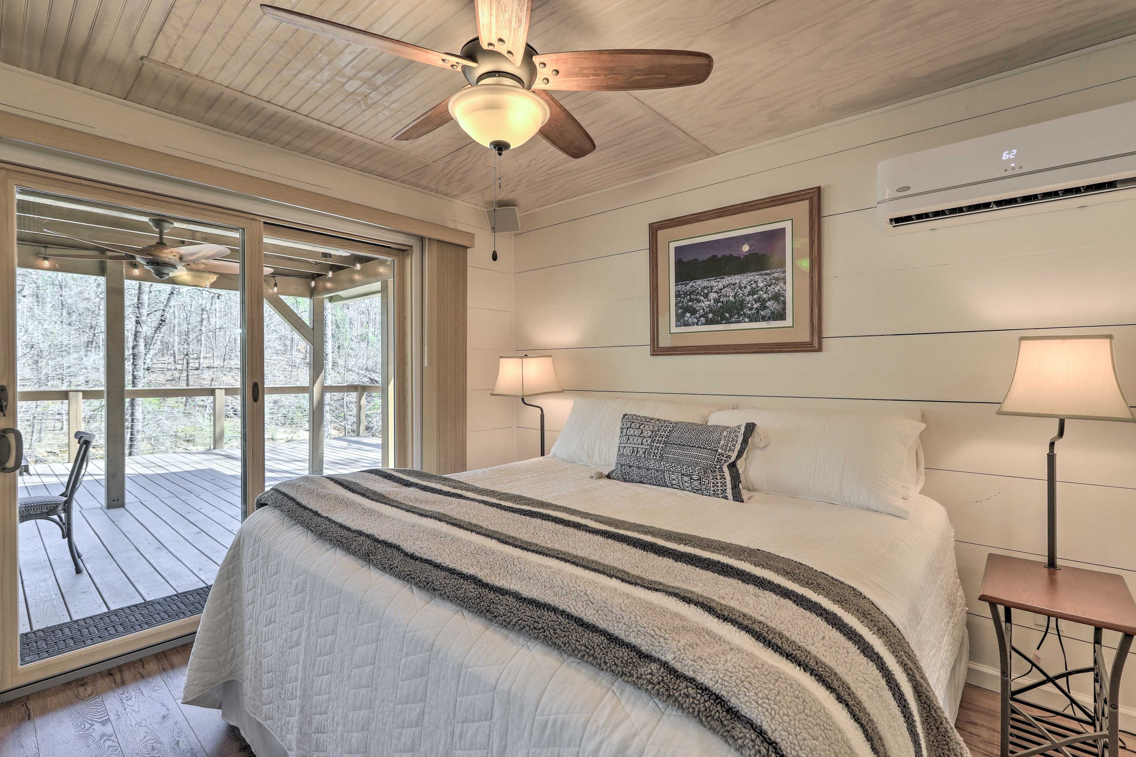 Bedroom 1 | Linens Provided