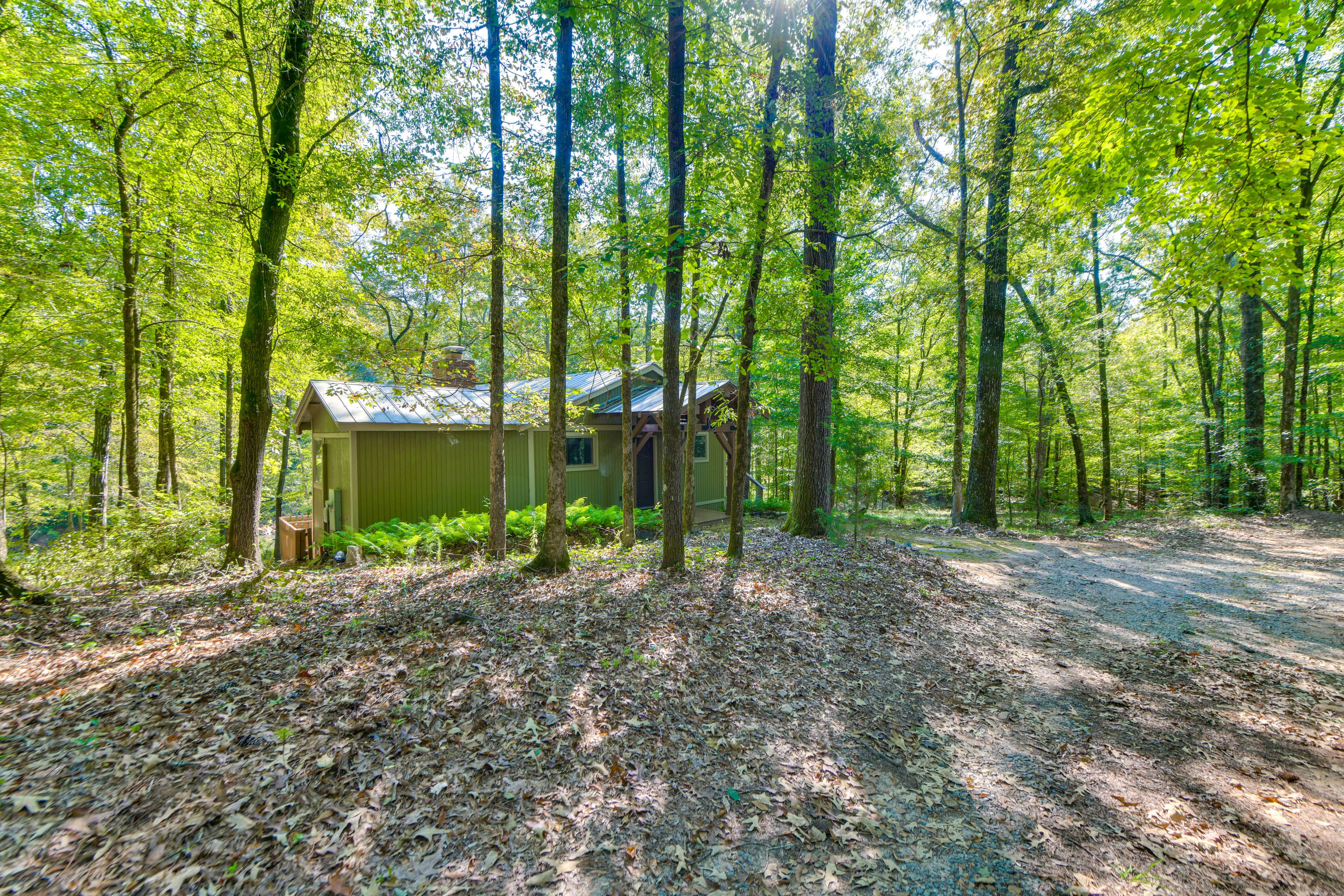 Parking | Driveway (3 Vehicles) | No Oversized Vehicles or Large Trailers