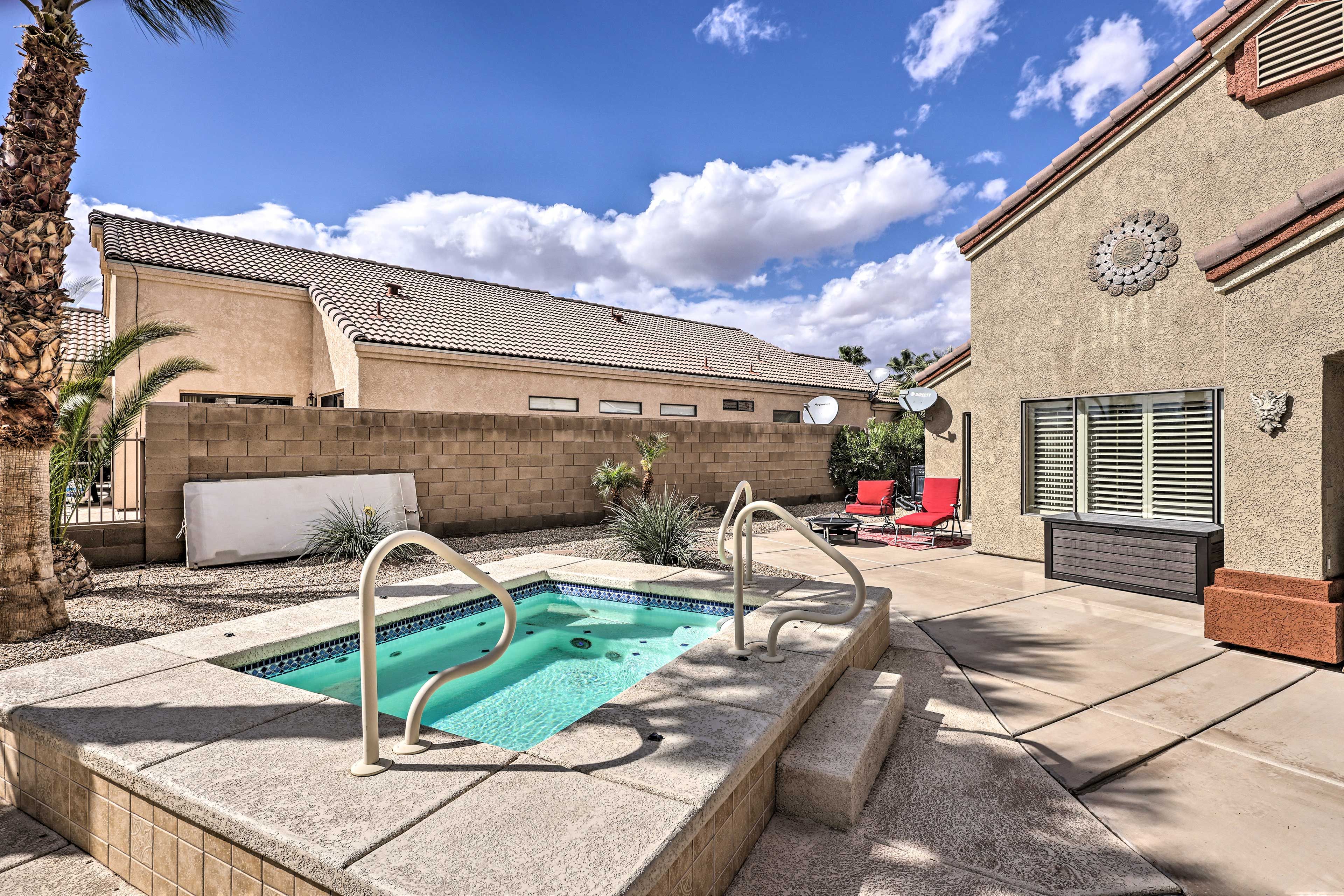 Private Outdoor Oasis