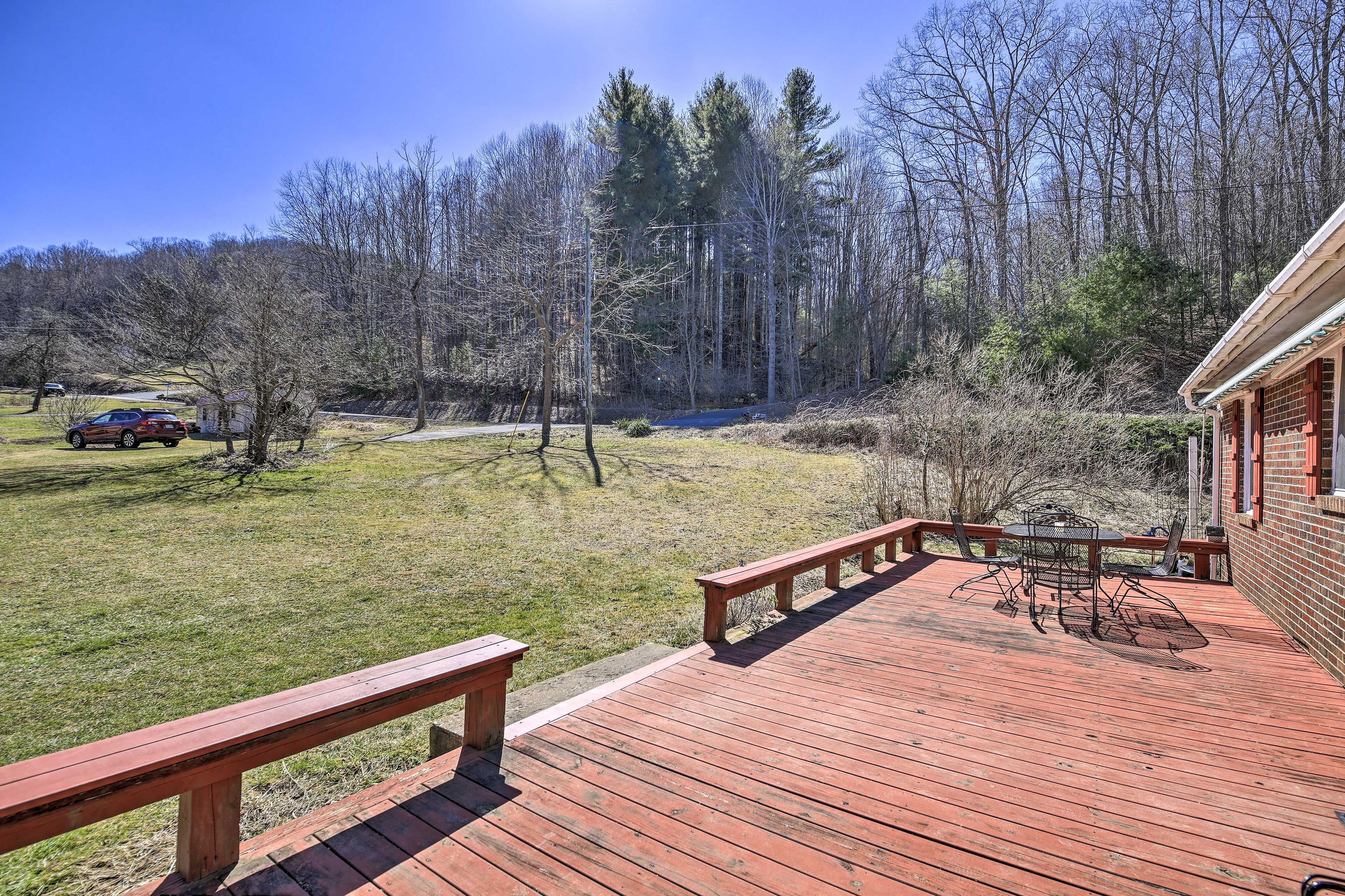 Deck | Open Yard