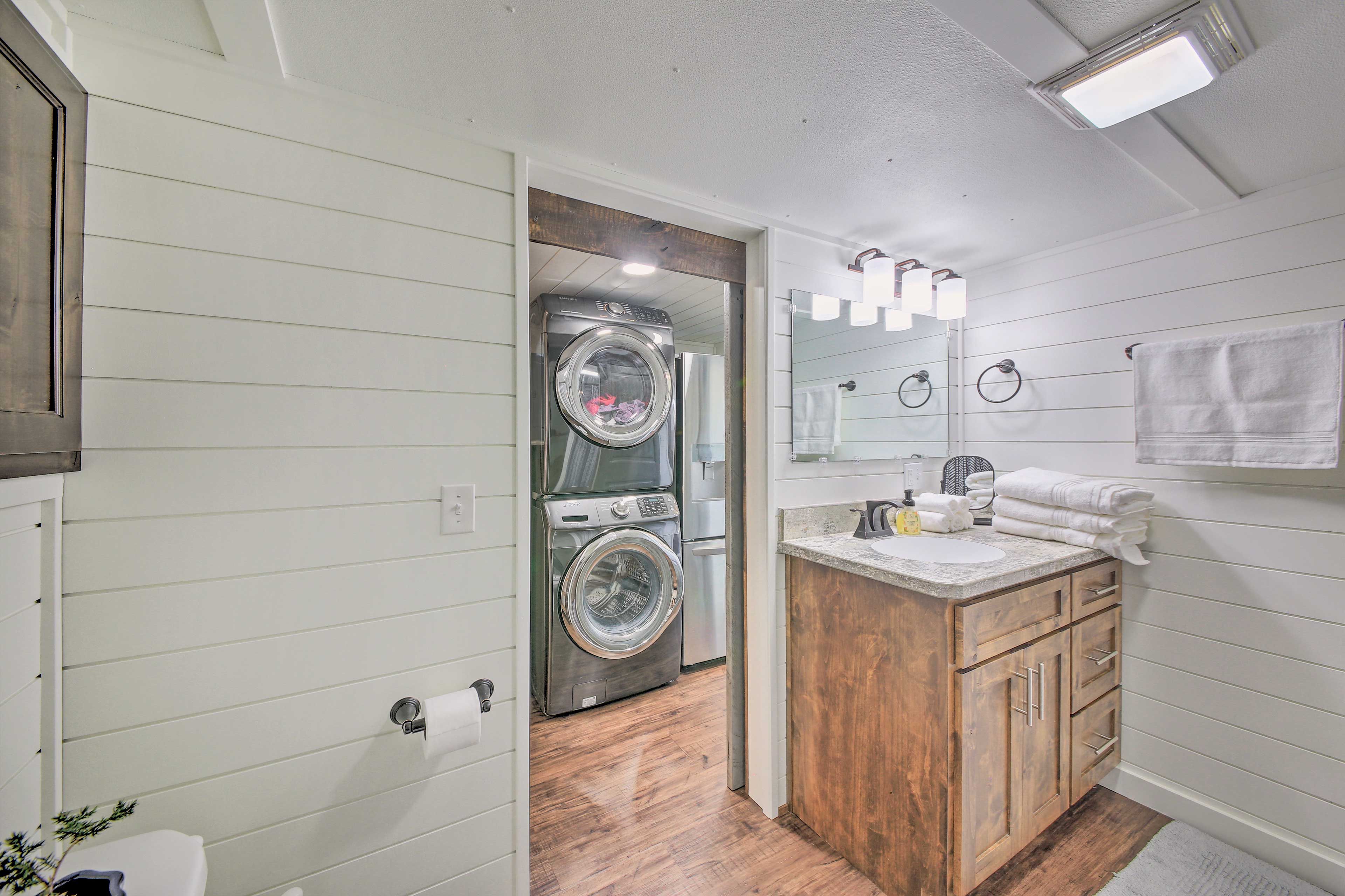 Full Bathroom | In-Unit Laundry