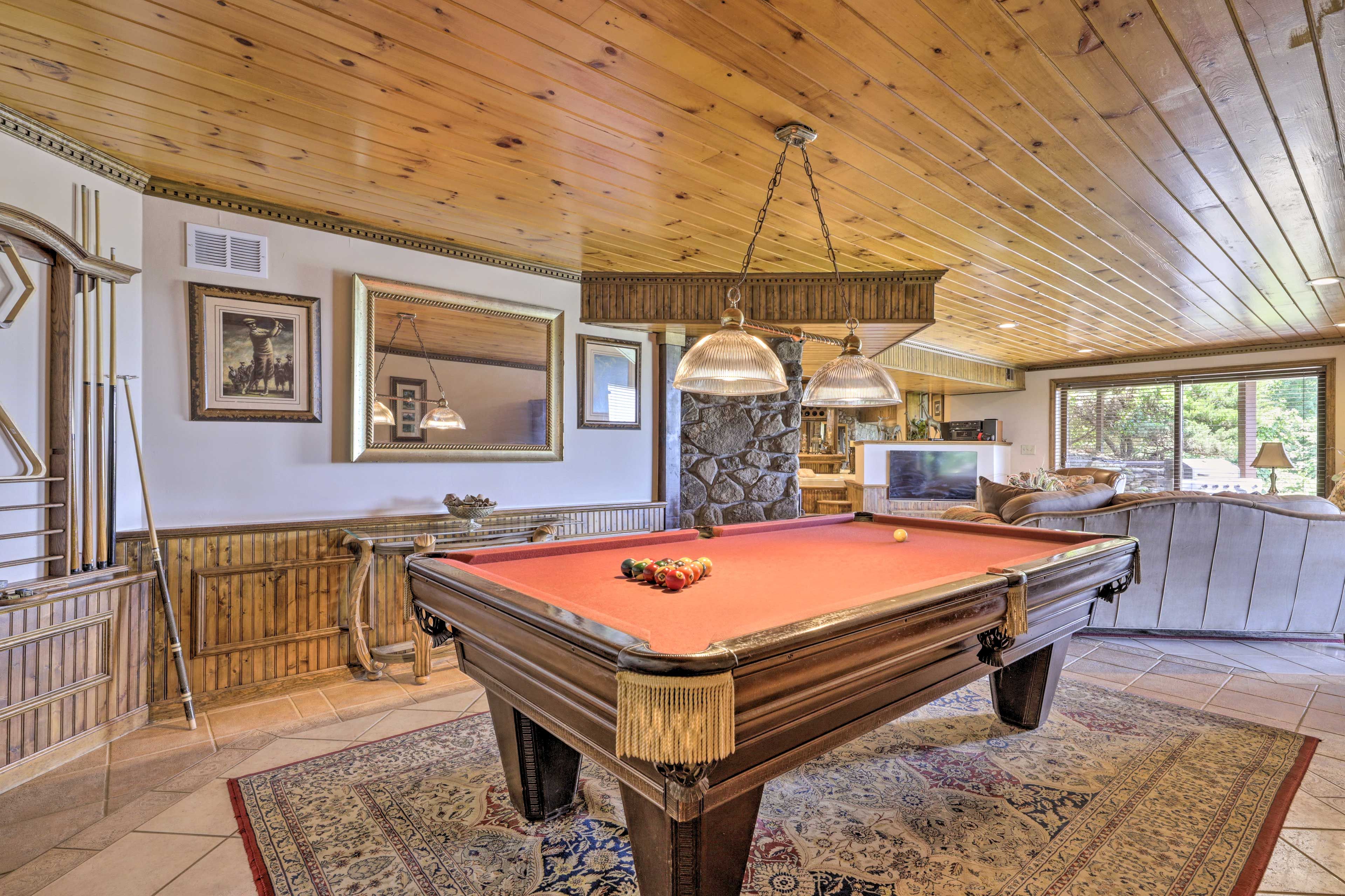 Game Room | Pool Table | Single-Story Unit