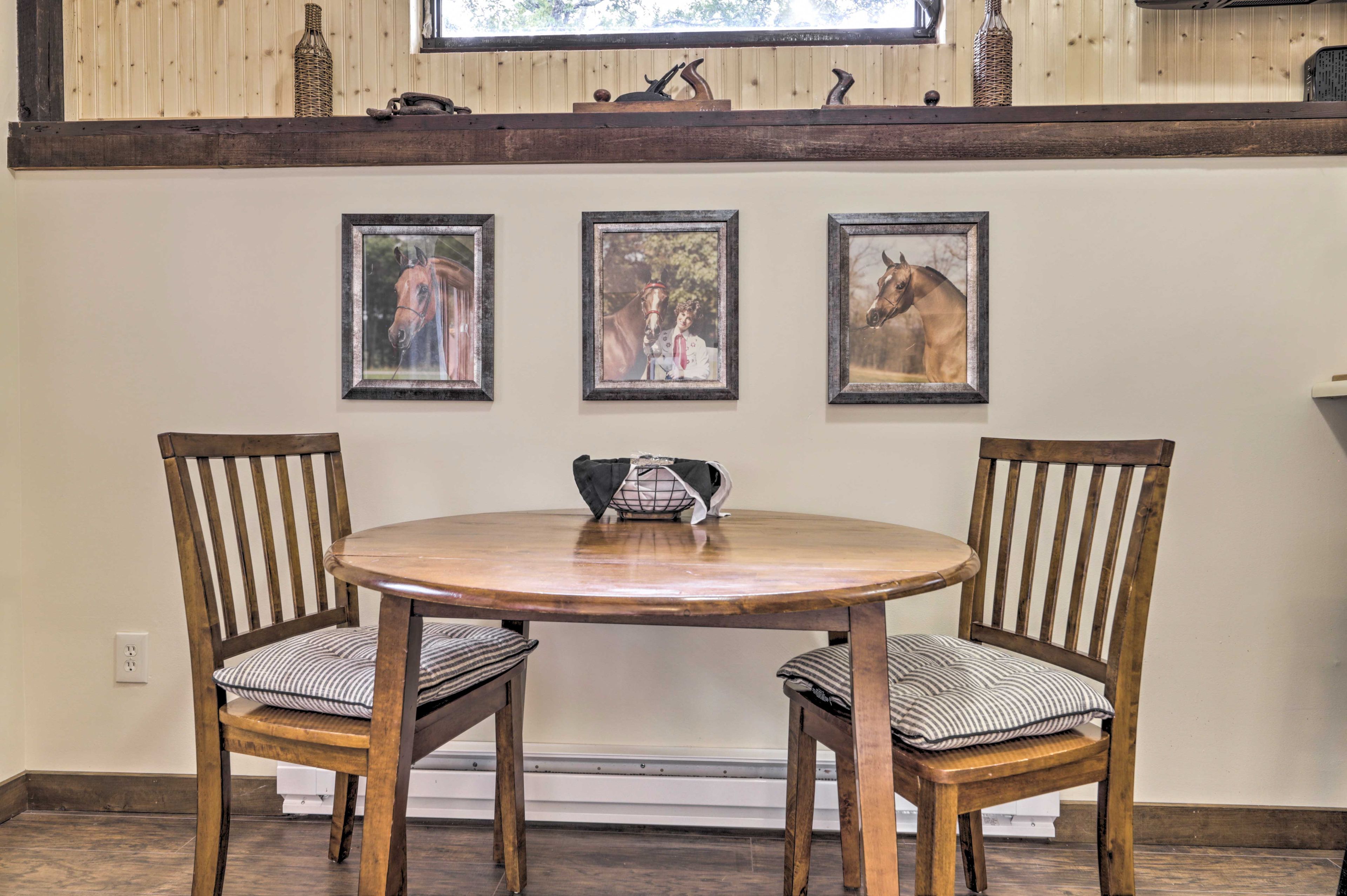Dining Area | Dishware & Flatware
