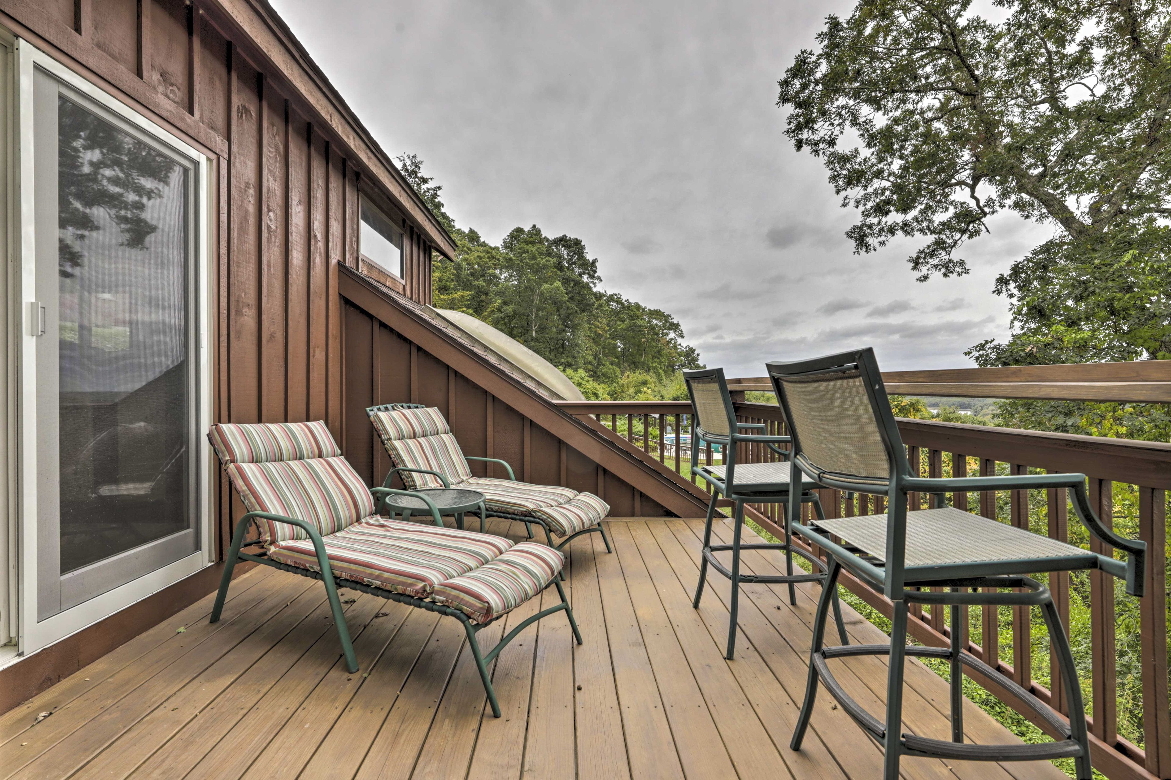 Elevated Deck | Spectacular Views