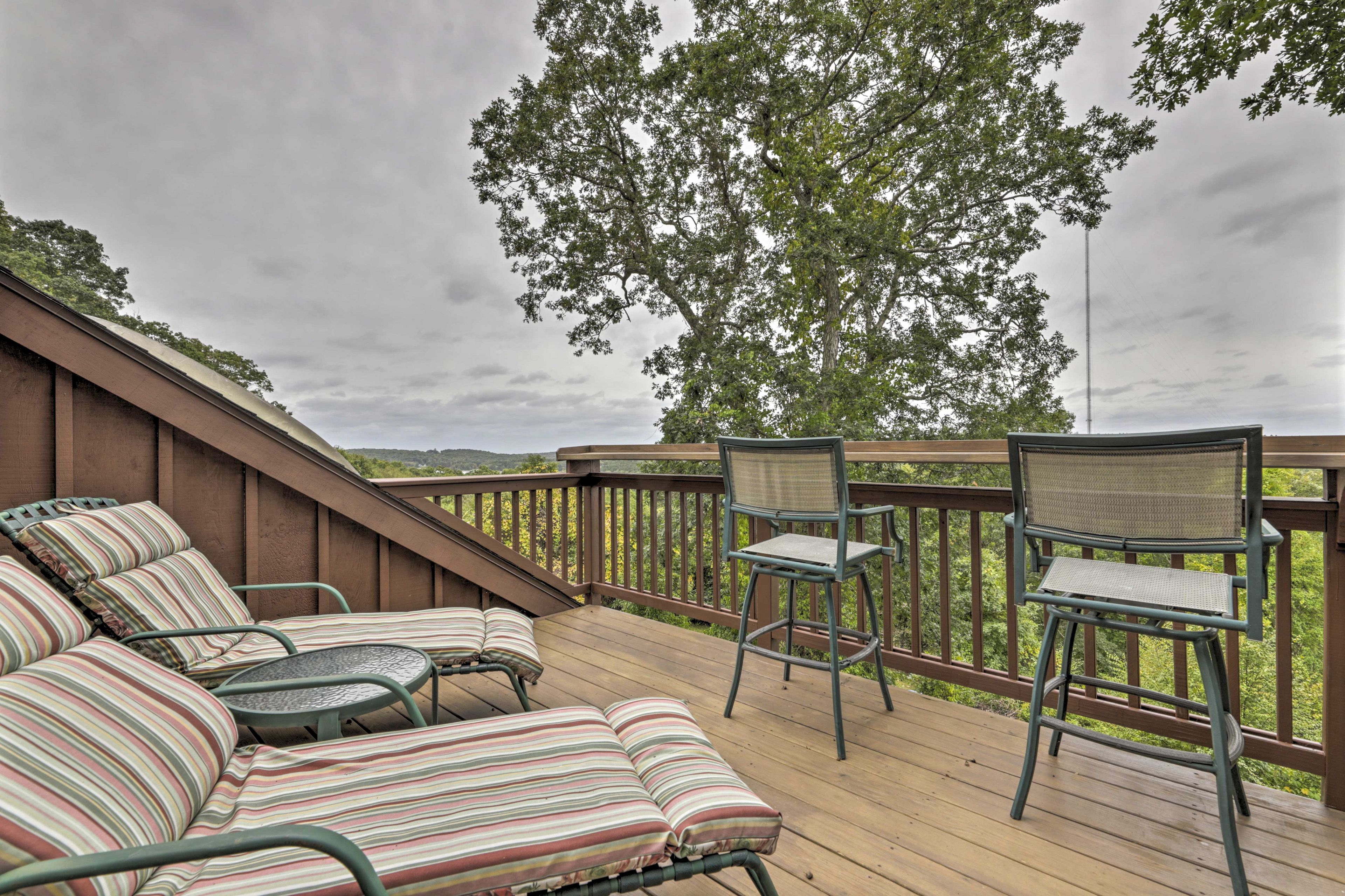 Elevated Deck | Spectacular Views