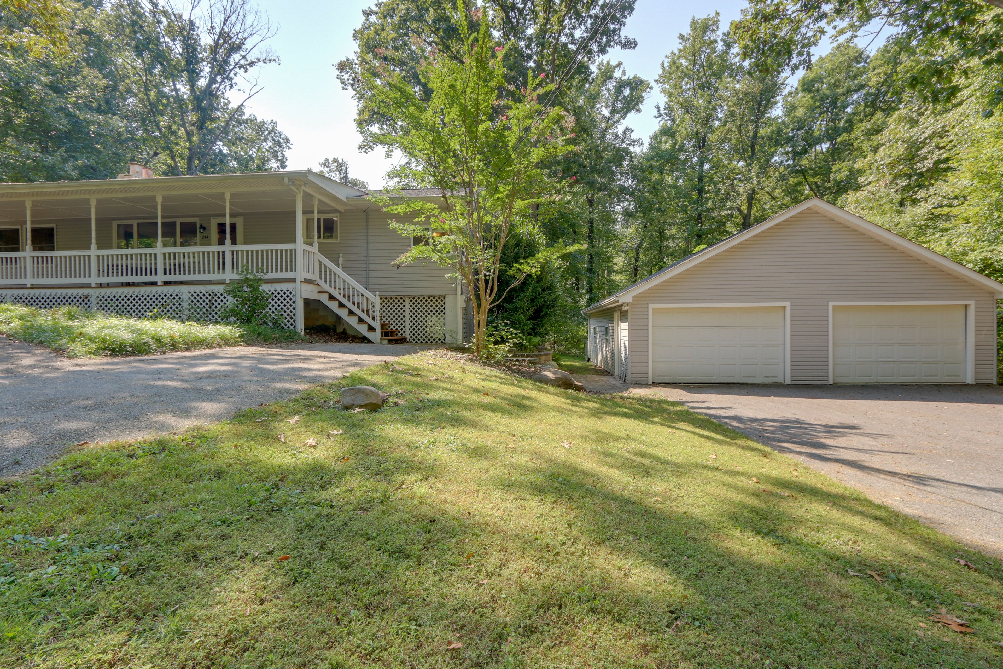 Parking | Driveway (4 Vehicles) | Small RV/Trailer Parking Allowed