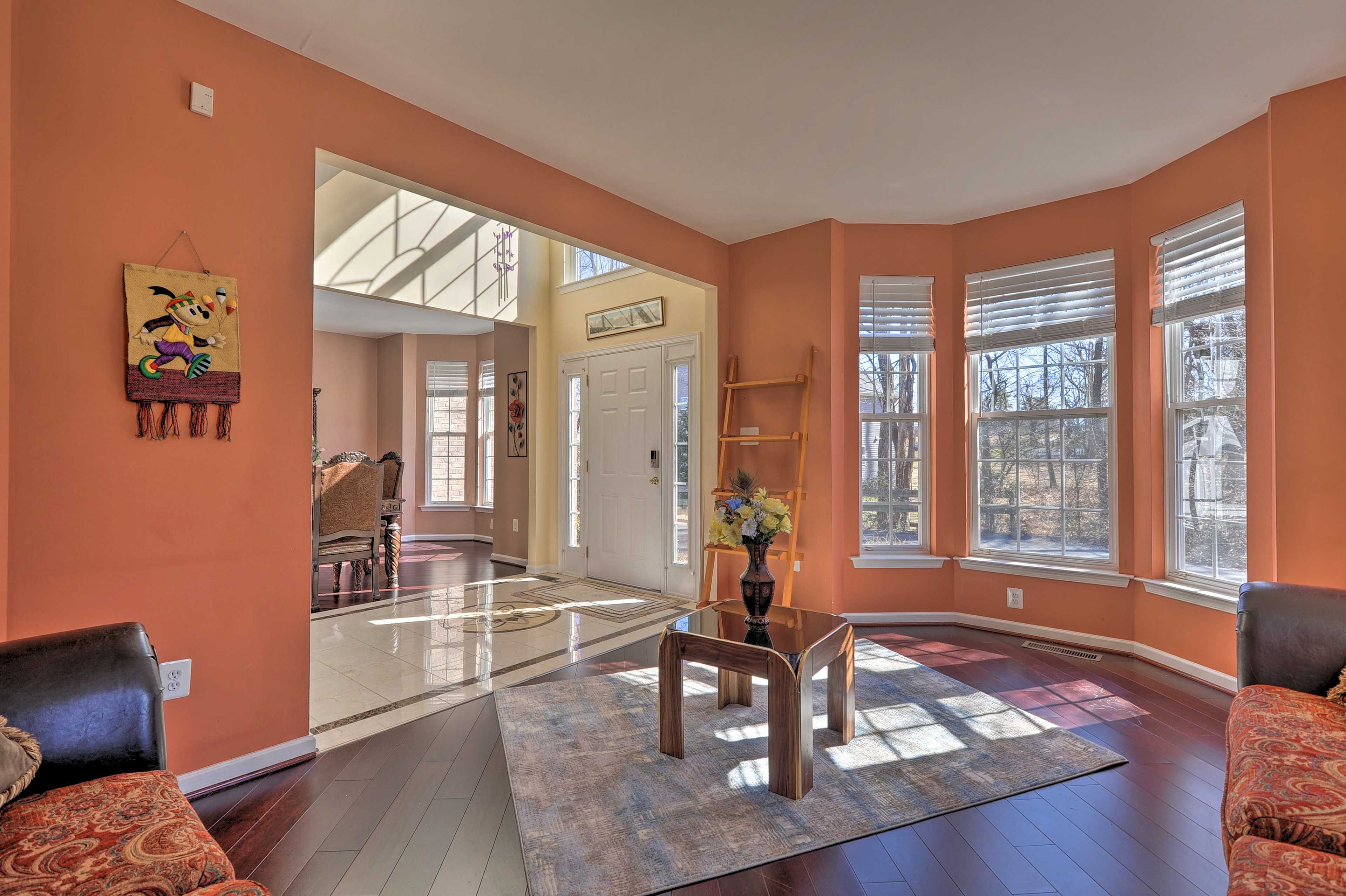 Sitting Room | Keyless Entry