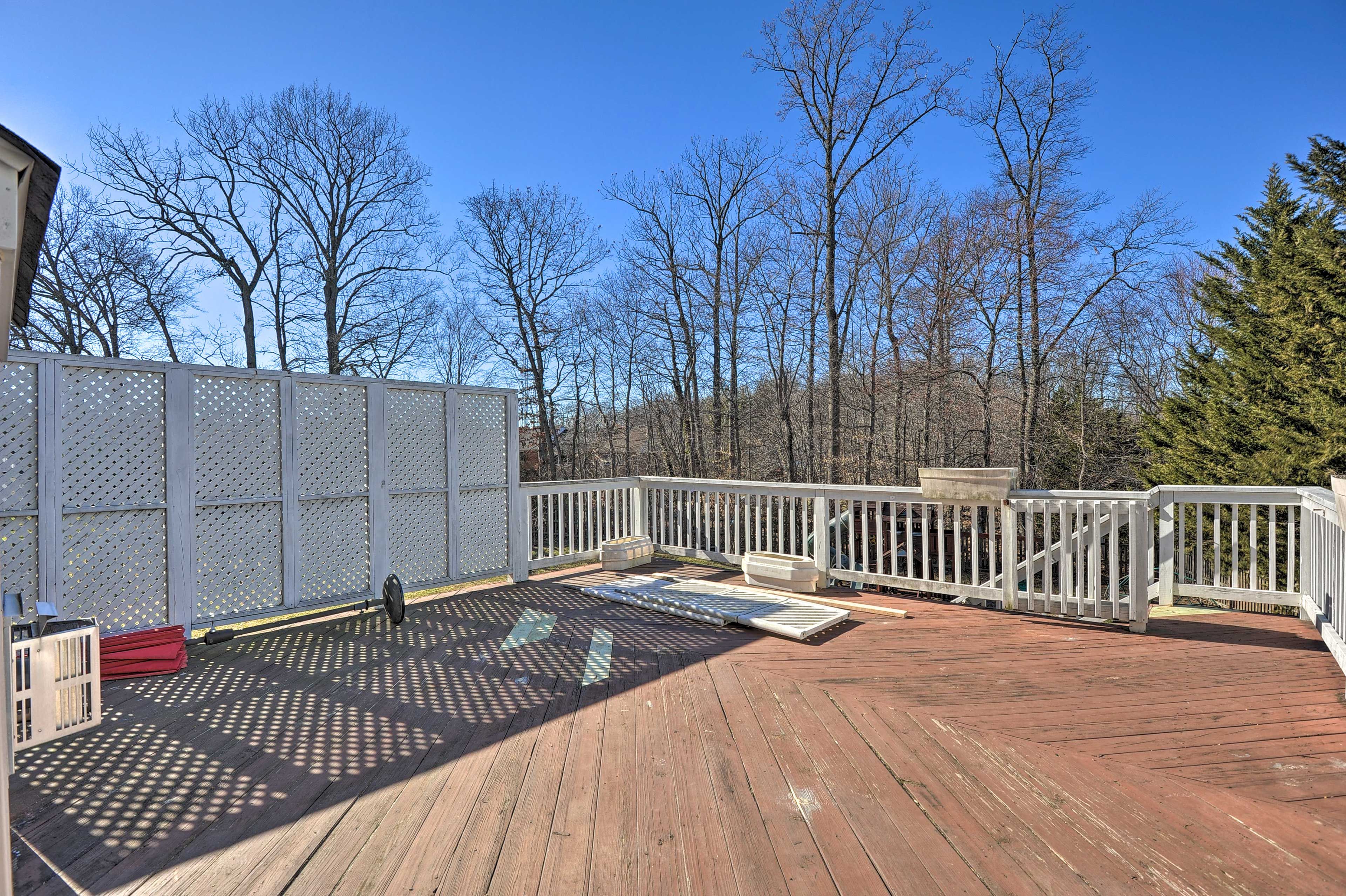 Deck | 2 Strollers Available