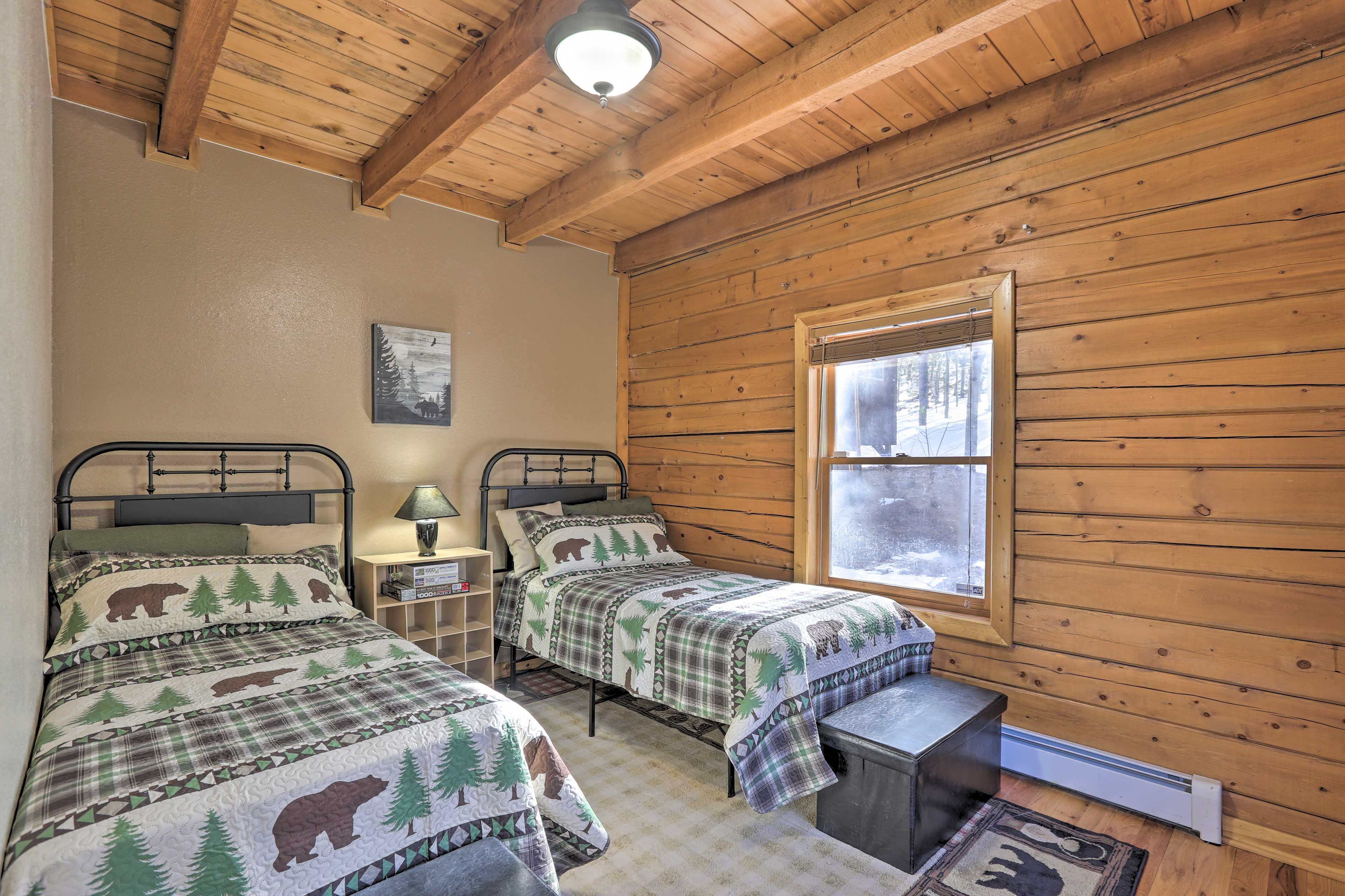 Bedroom 4 | Bear Room | 2 Twin Beds