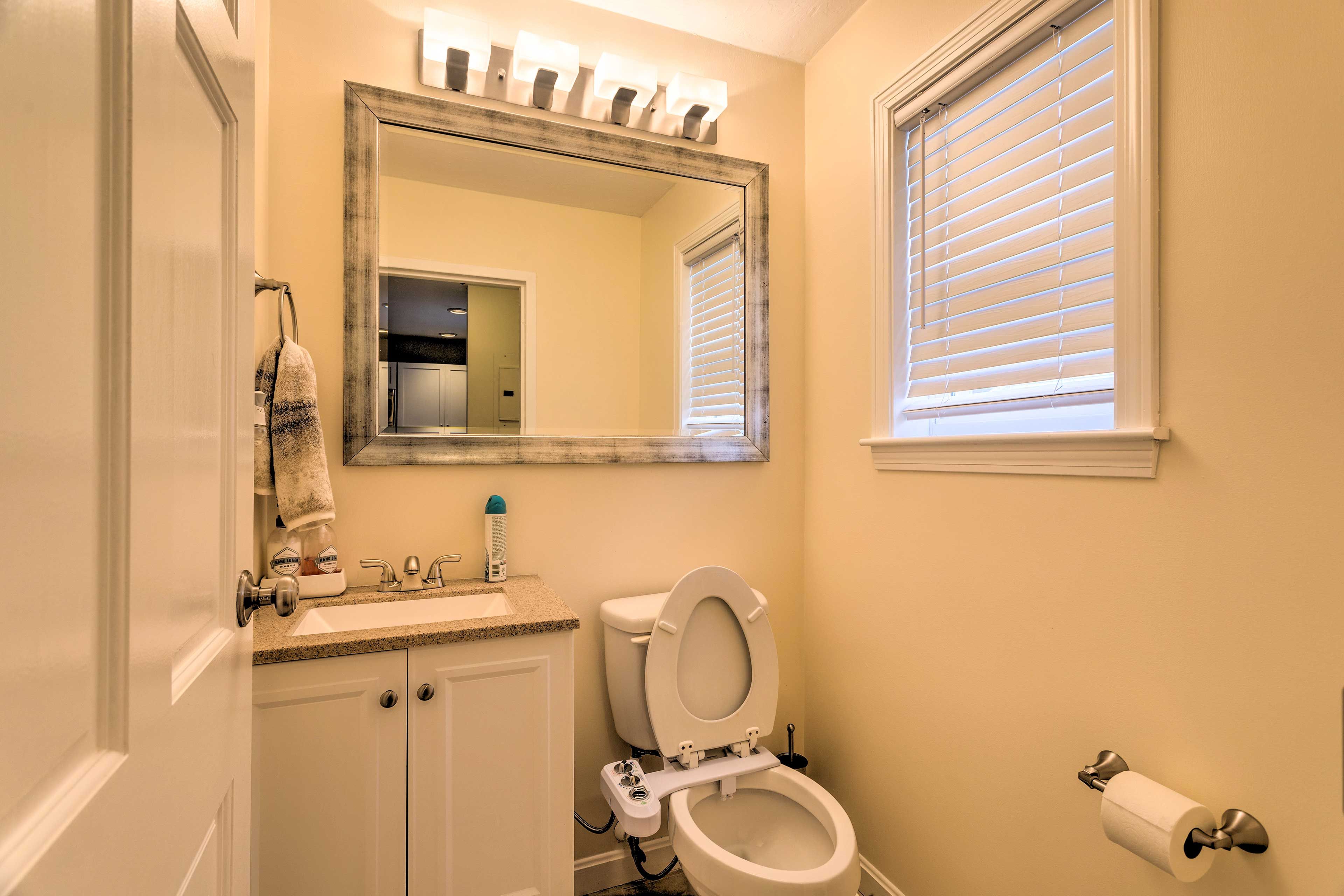 Half Bathroom | Main Level
