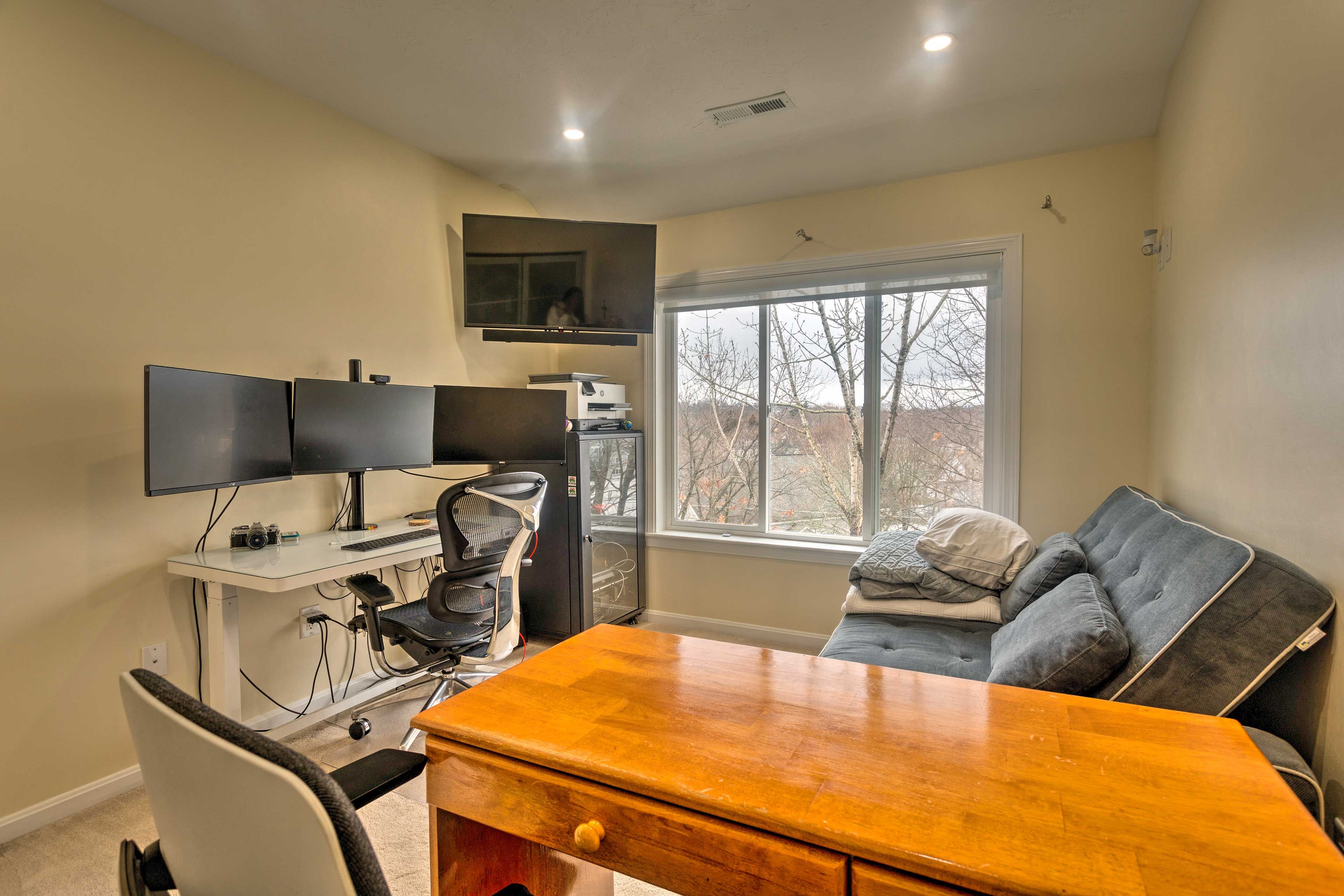 Bedroom 2 | Standing Desk | Printer