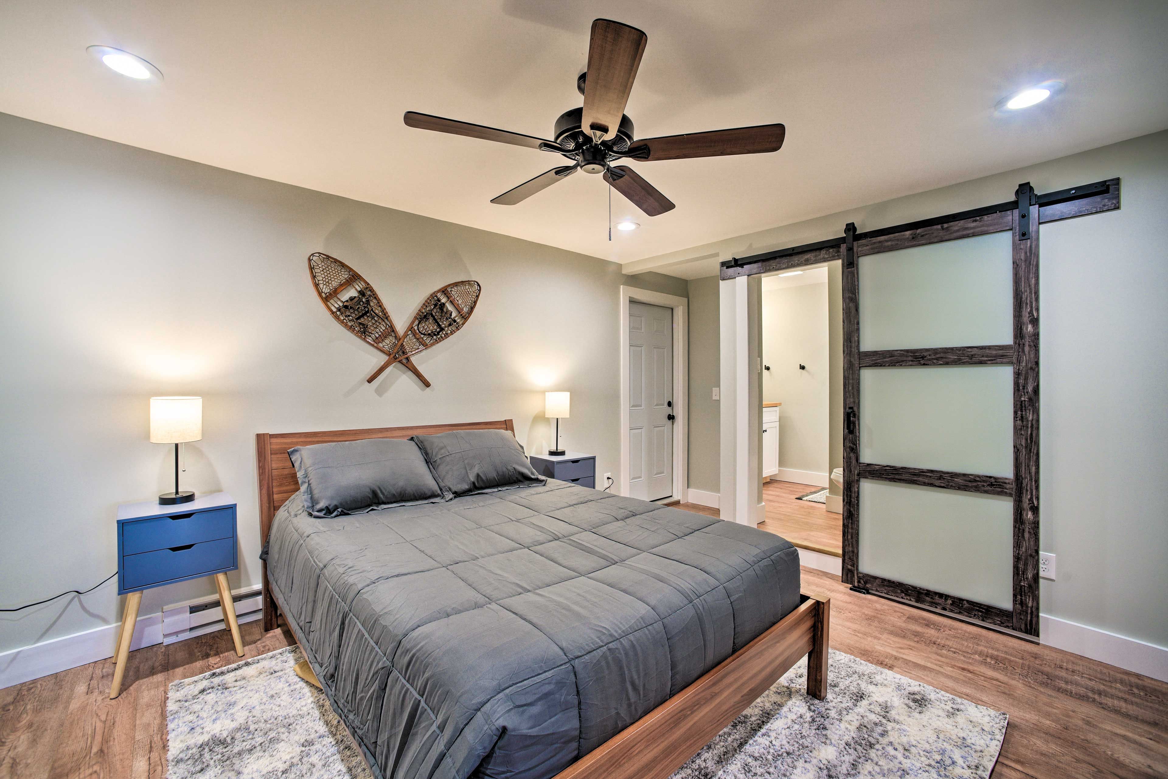 Bedroom | En-Suite Bathroom | 1 Step to Enter
