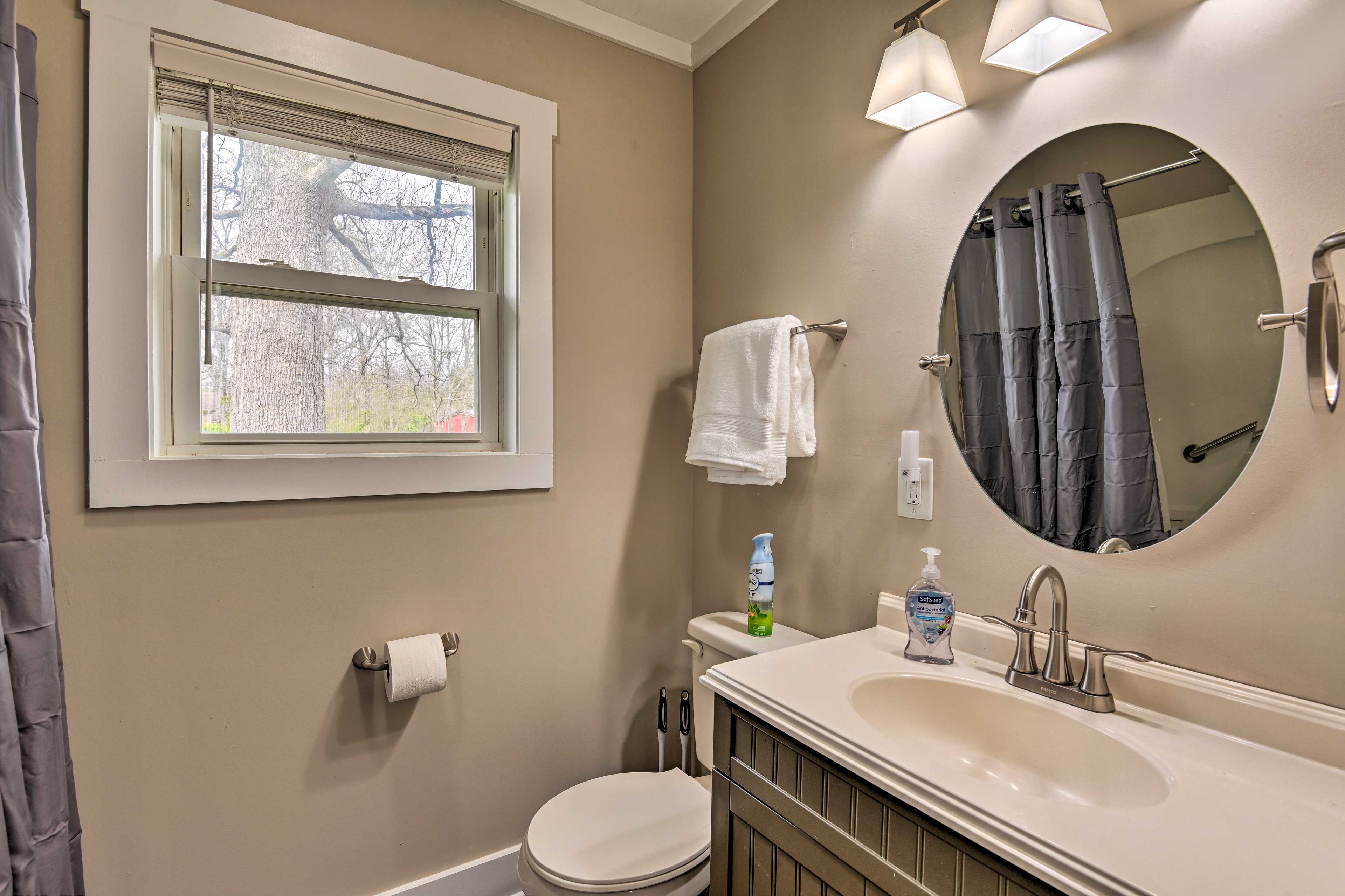 Bathroom | Towels Provided