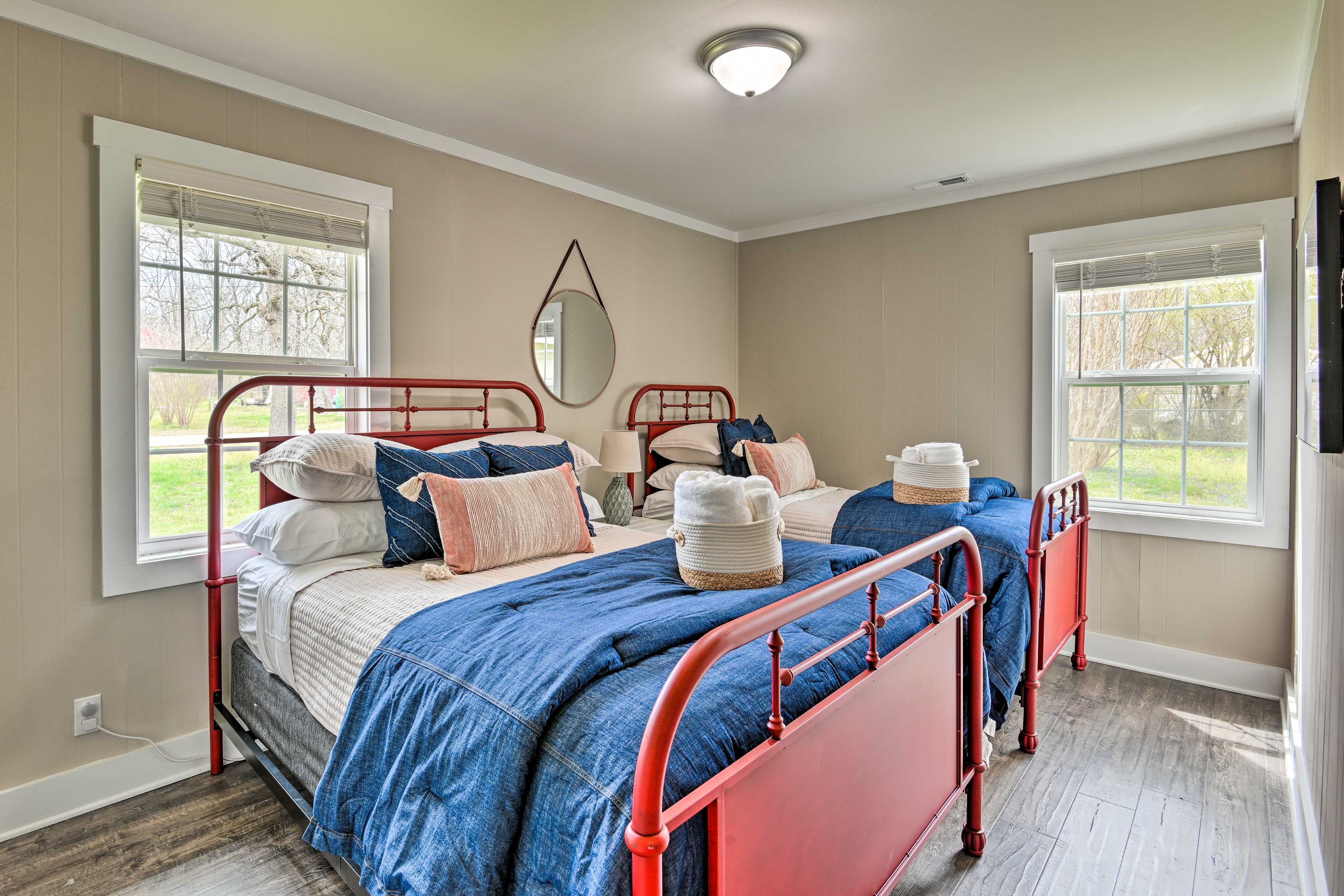 Bedroom 3 | Full Bed | Twin Bed