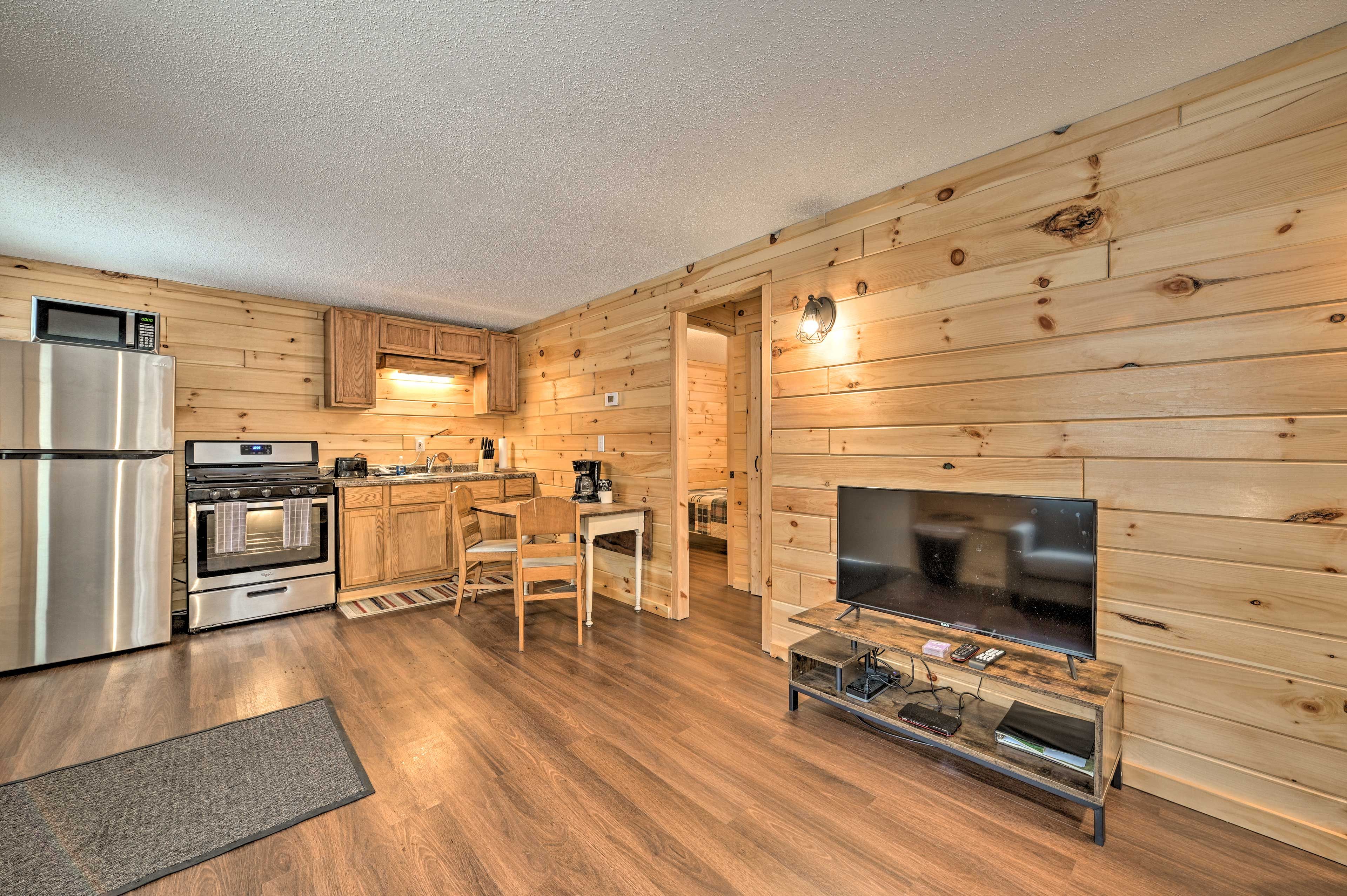 Wellston Vacation Rental | 2BR | 1BA | 750 Sq Ft | 1 Step Required for Access