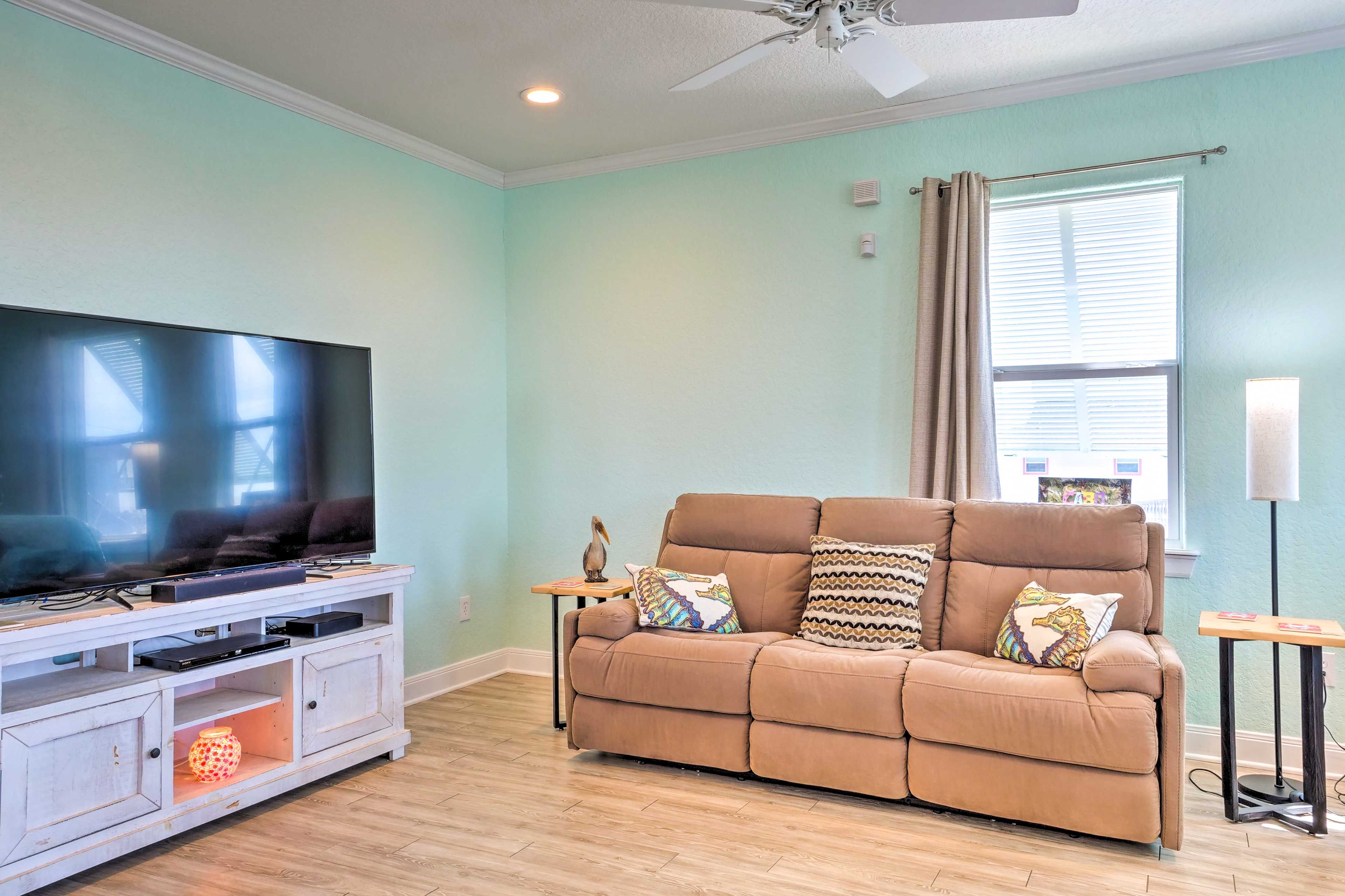 Living Room | Free WiFi