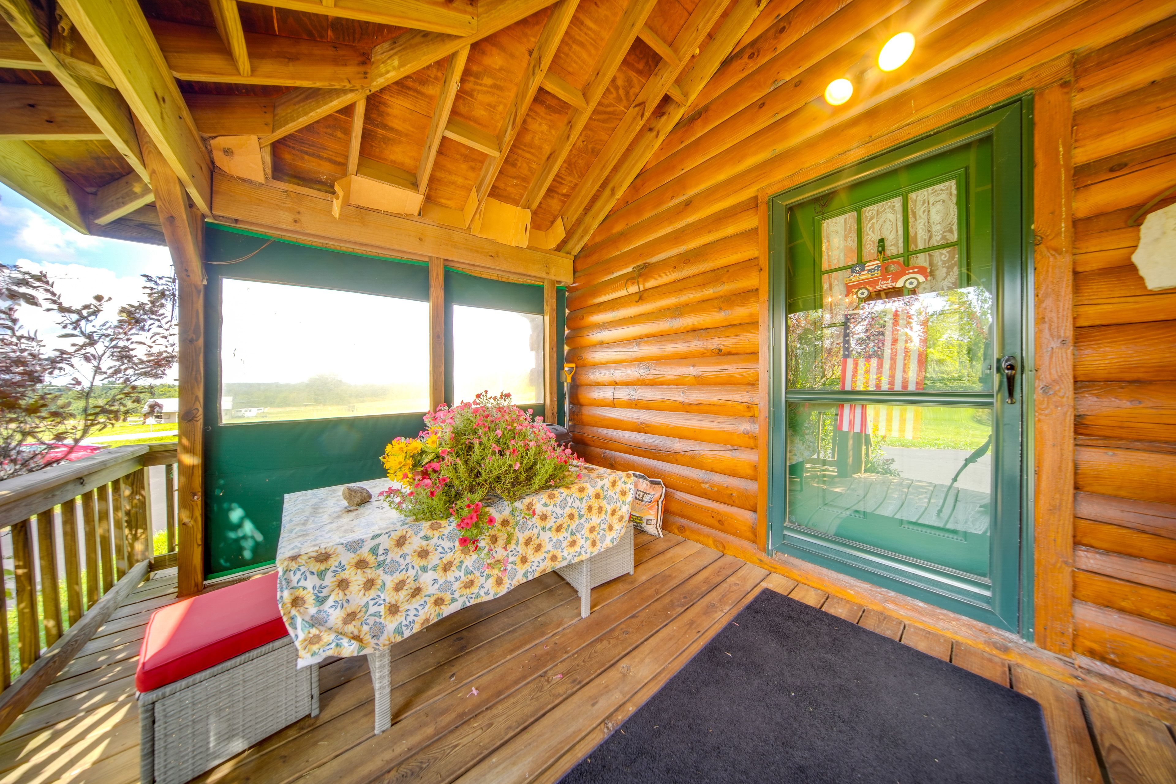Furnished Deck