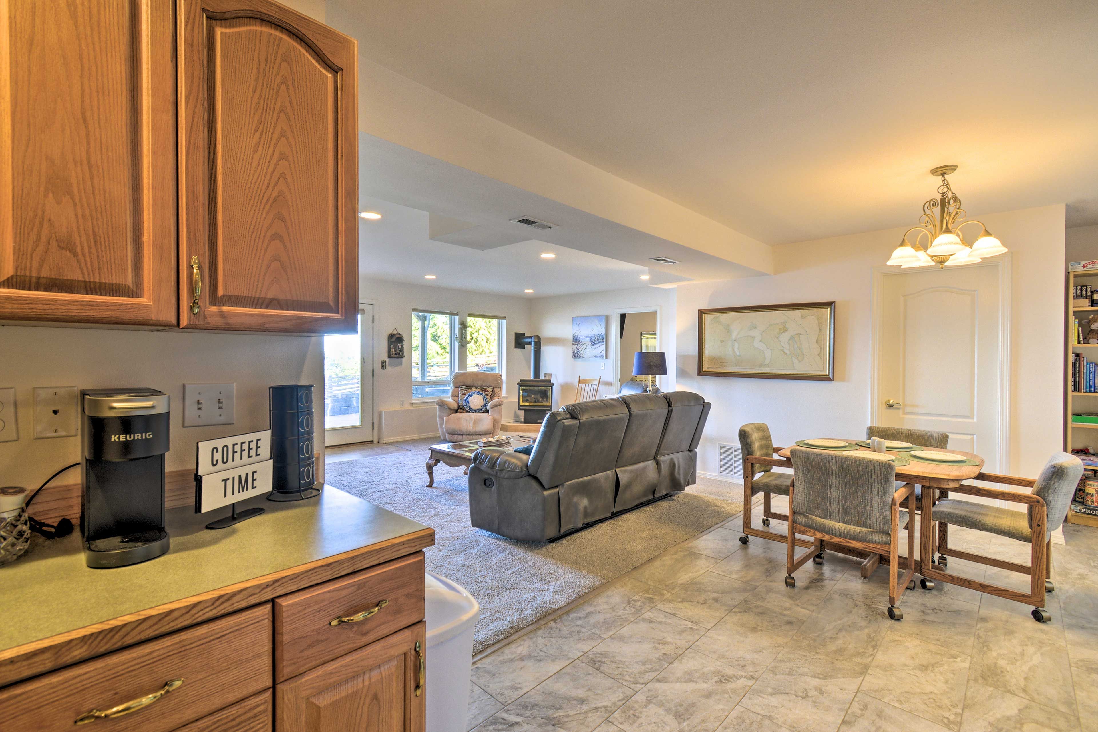 Kitchen | Coffee Maker | Spices | Toaster Oven
