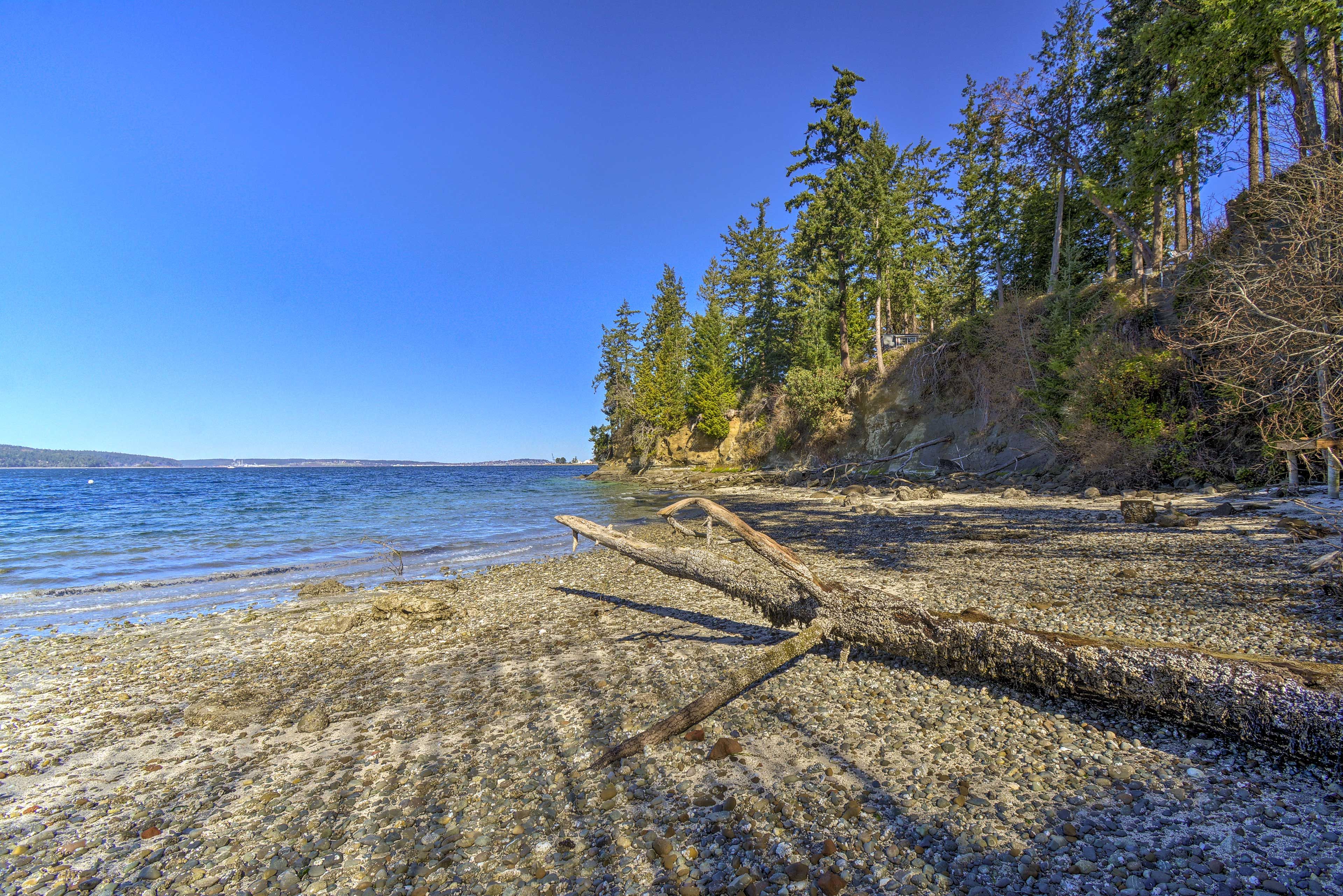 Exterior | Direct Beach Access | Single-Story Property