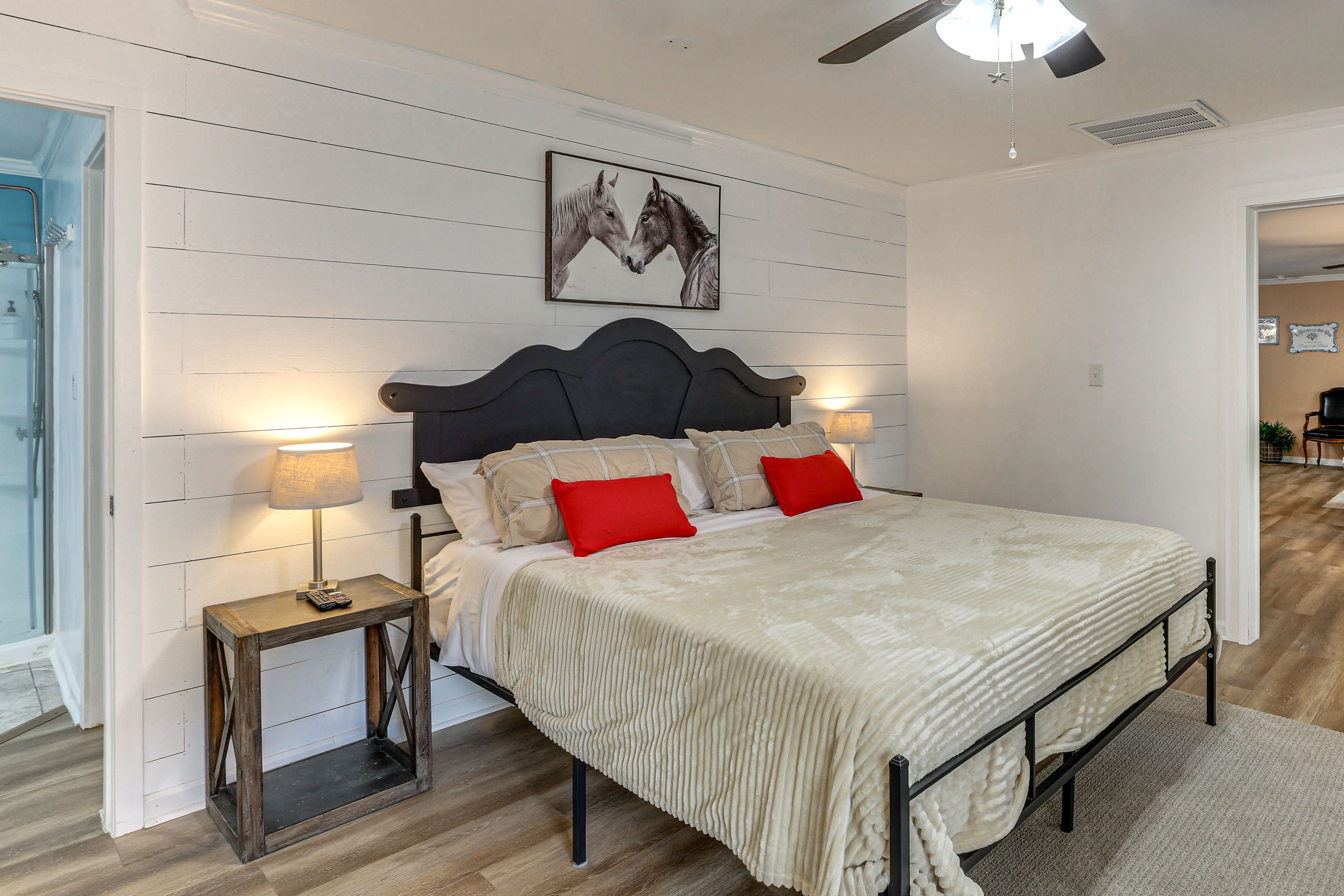 Bedroom | King Bed