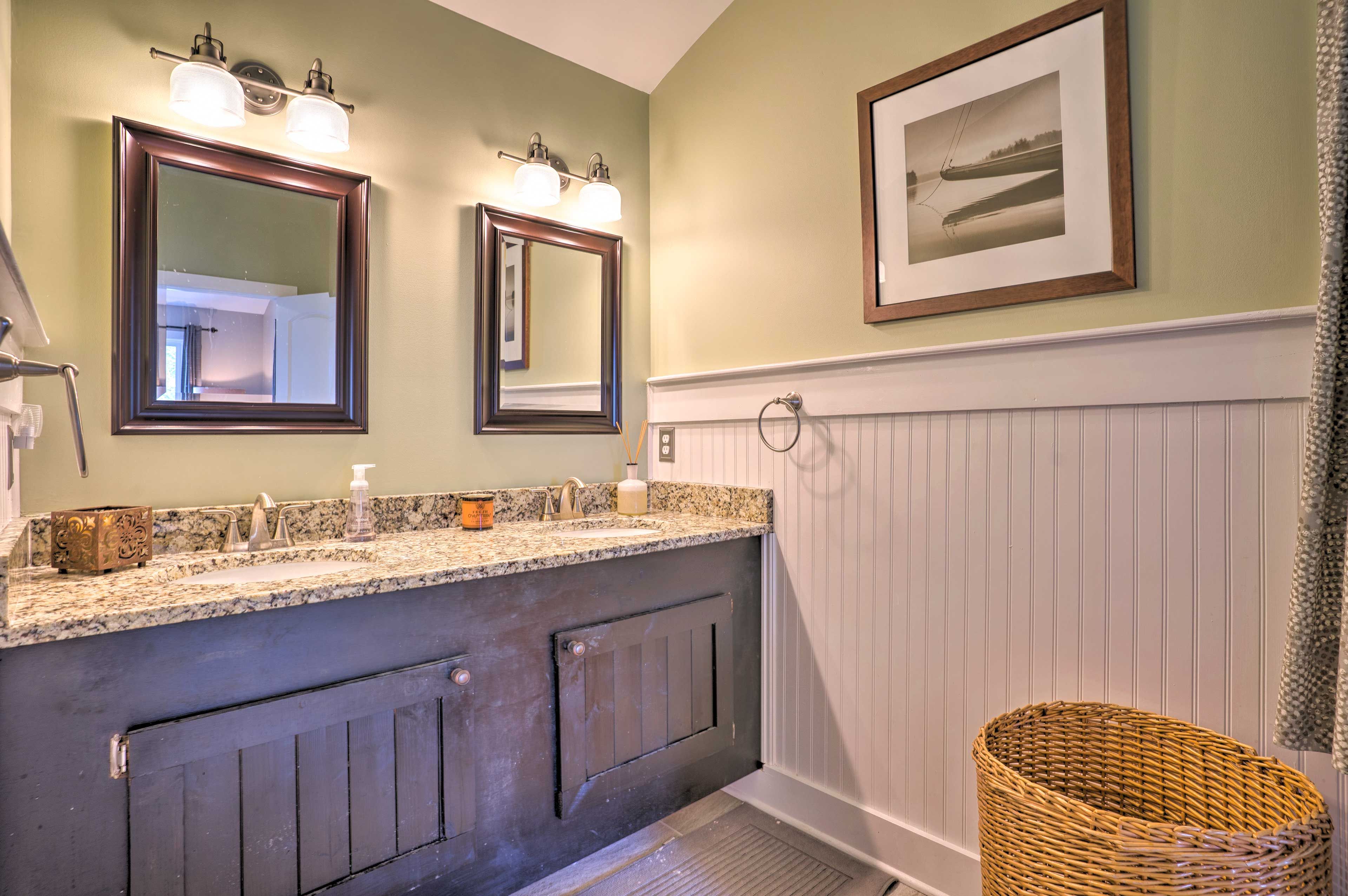 En-Suite Bathroom