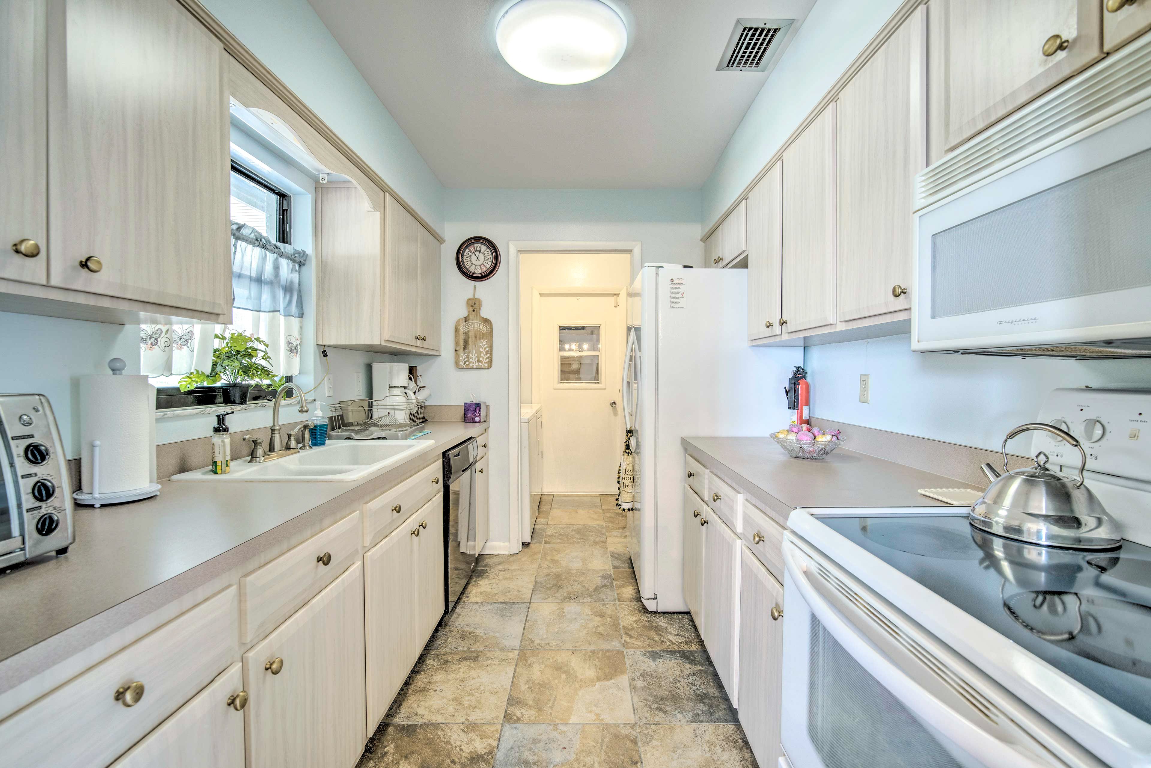 Kitchen | Fully Equipped